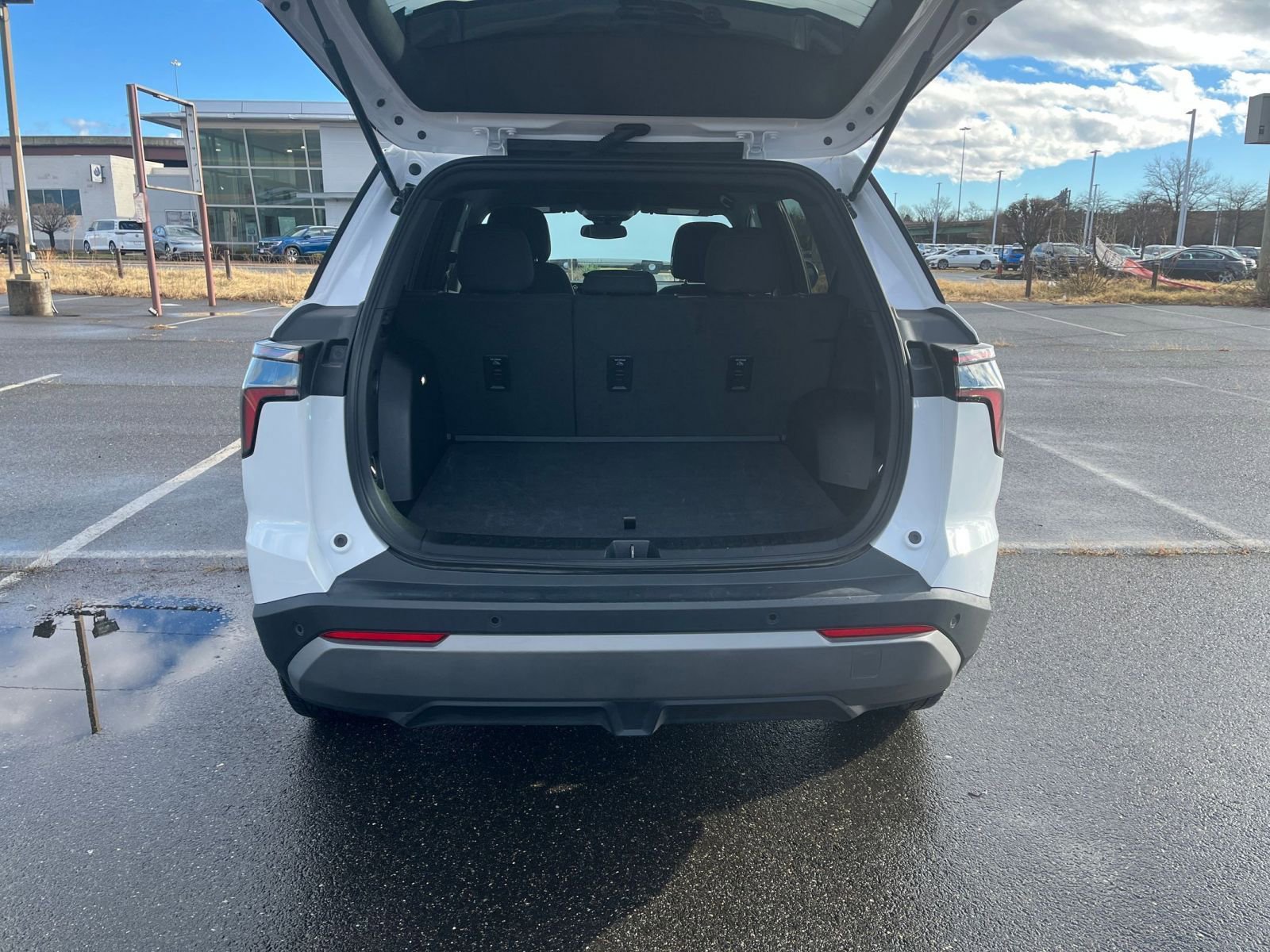 Thumbnail: 2025 Chevrolet Equinox - 30