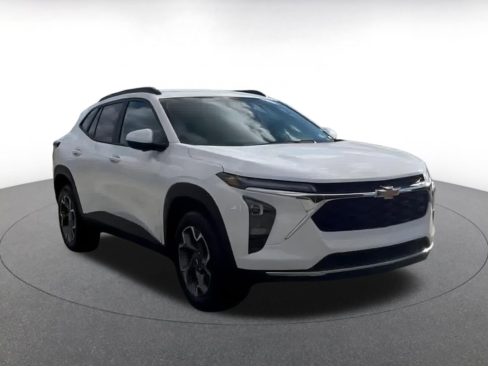 Thumbnail: 2025 Chevrolet Trax - 2