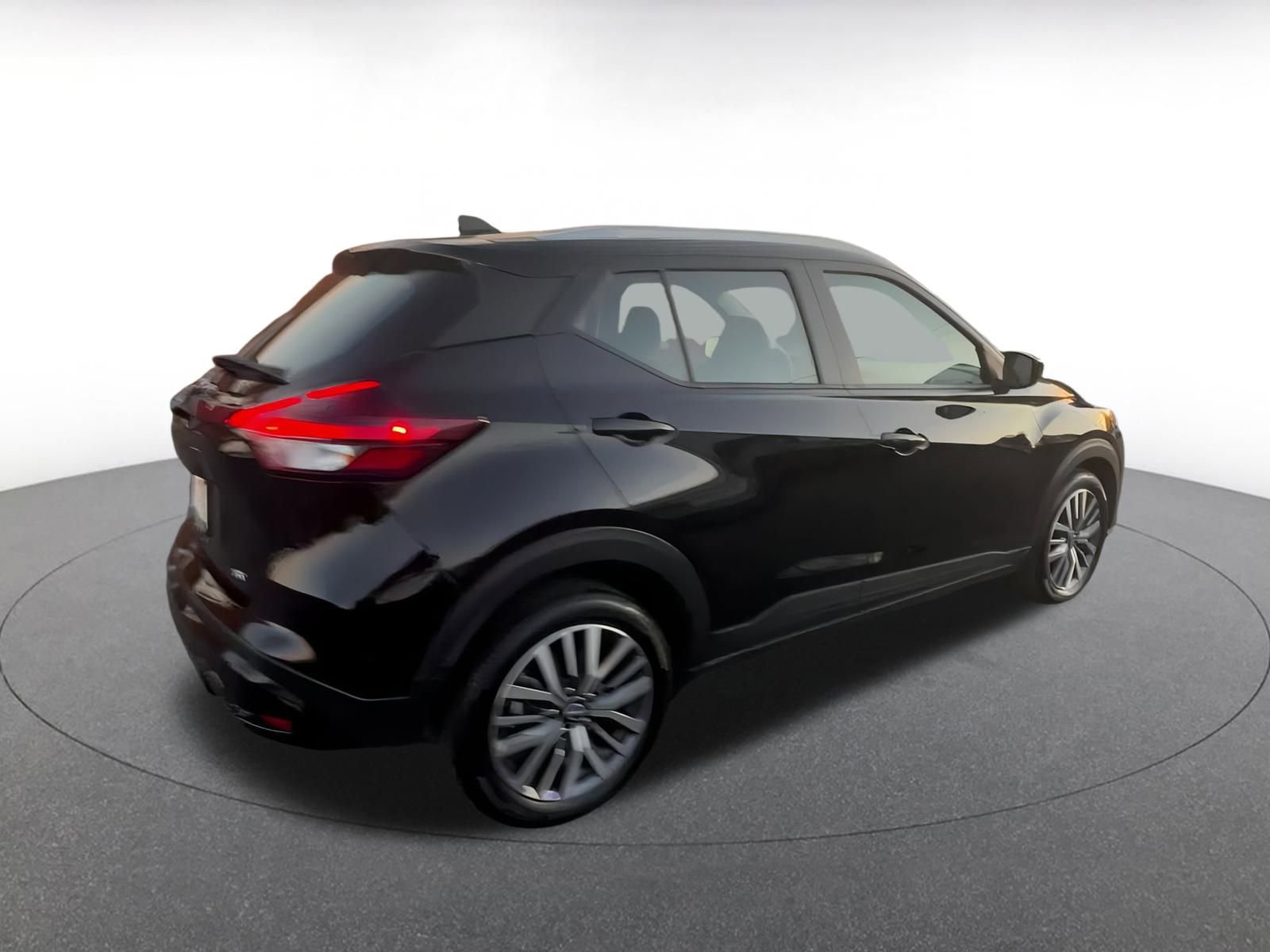 Thumbnail: 2024 Nissan Kicks - 14