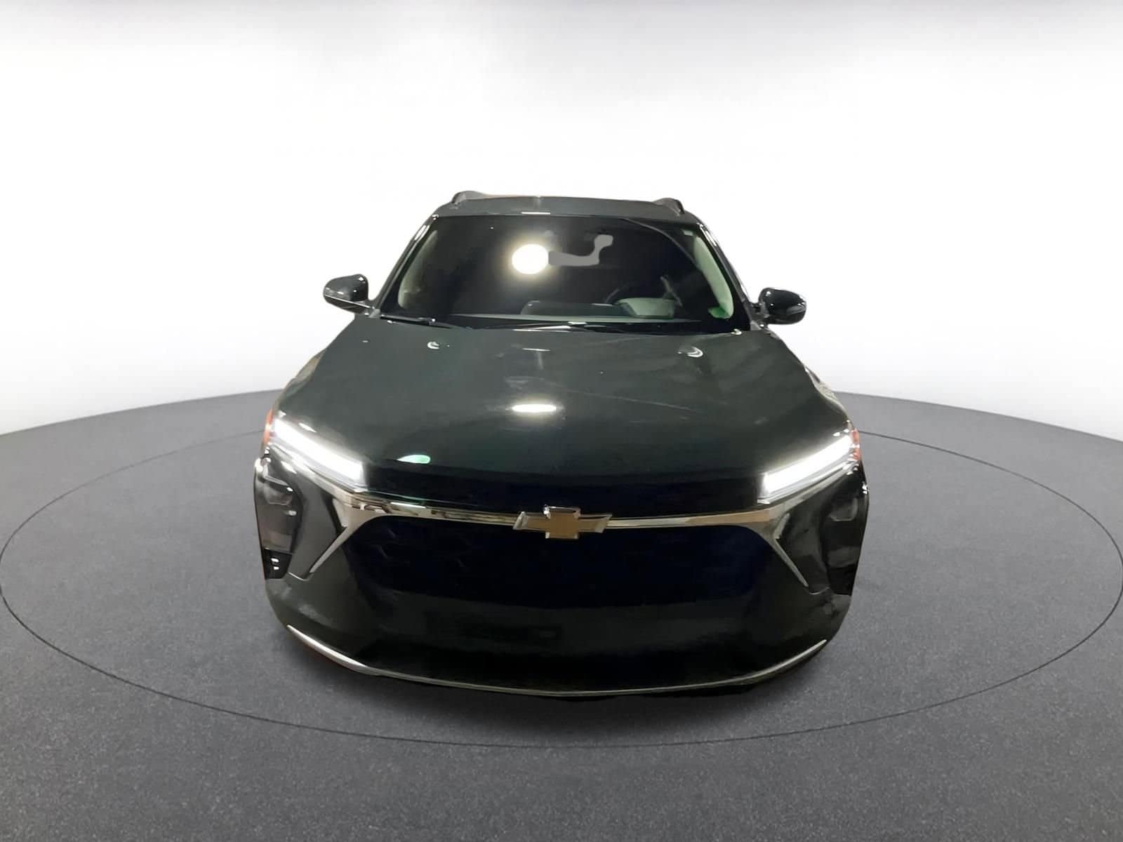 Thumbnail: 2025 Chevrolet Trax - 4