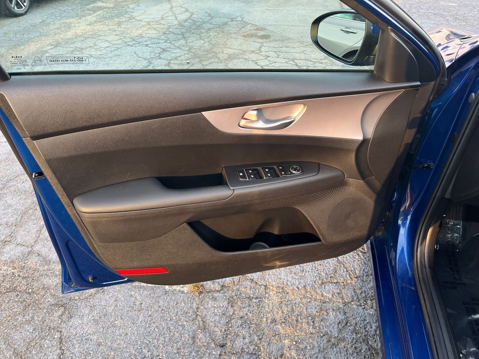 Thumbnail: 2024 Kia Forte - 20