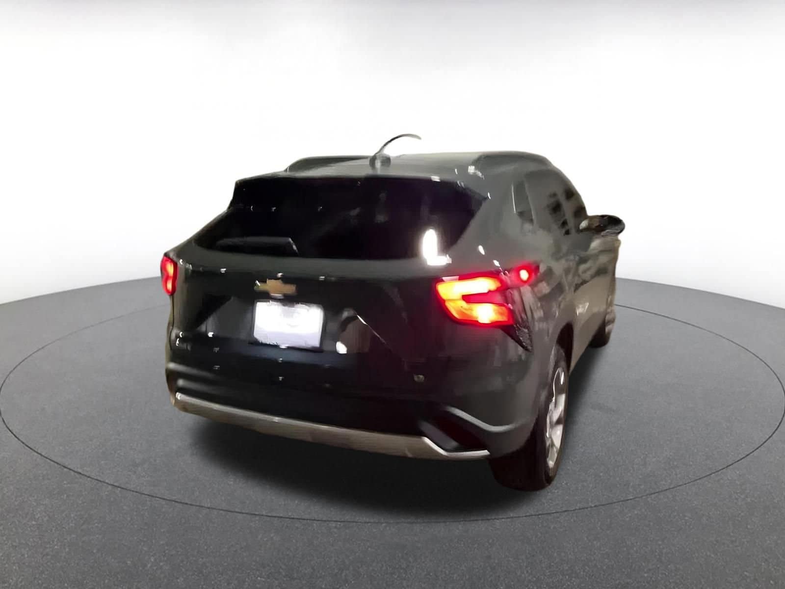 Thumbnail: 2025 Chevrolet Trax - 14