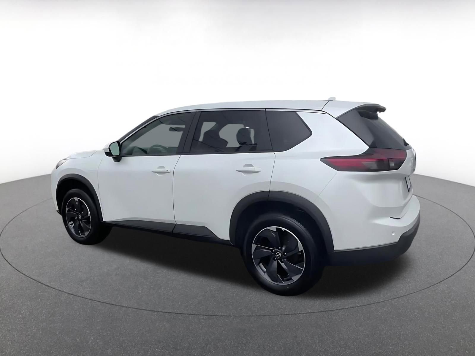 Thumbnail: 2025 Nissan Rogue - 10