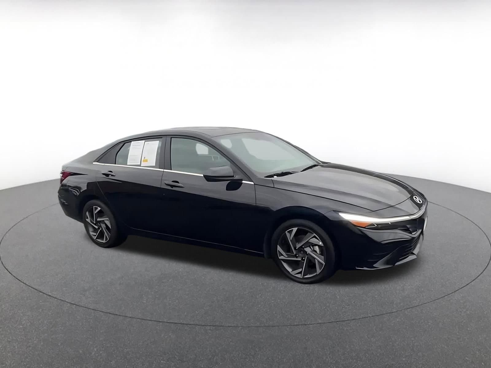 Thumbnail: 2025 Hyundai Elantra - 2