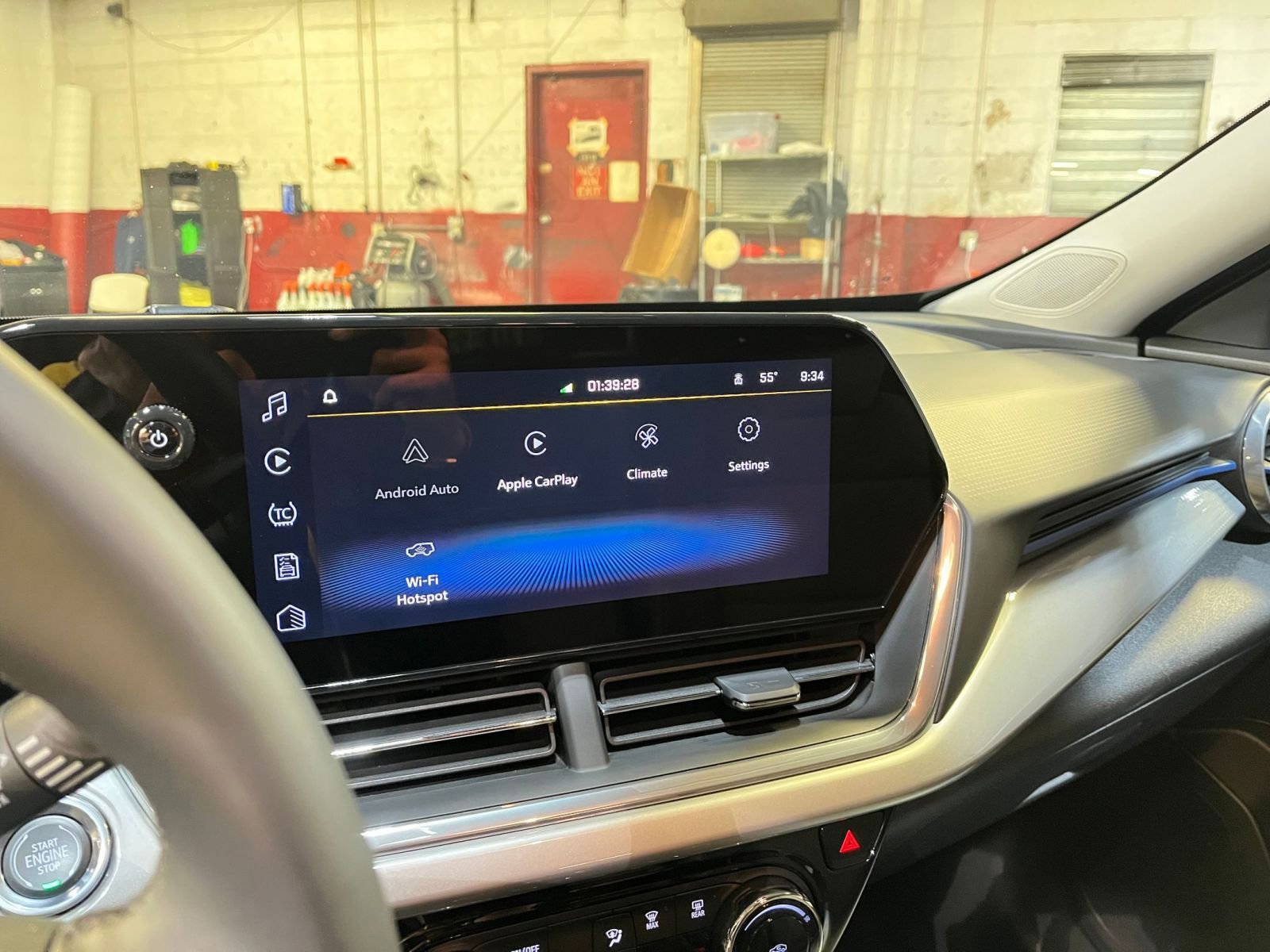 Thumbnail: 2025 Chevrolet Trax - 22