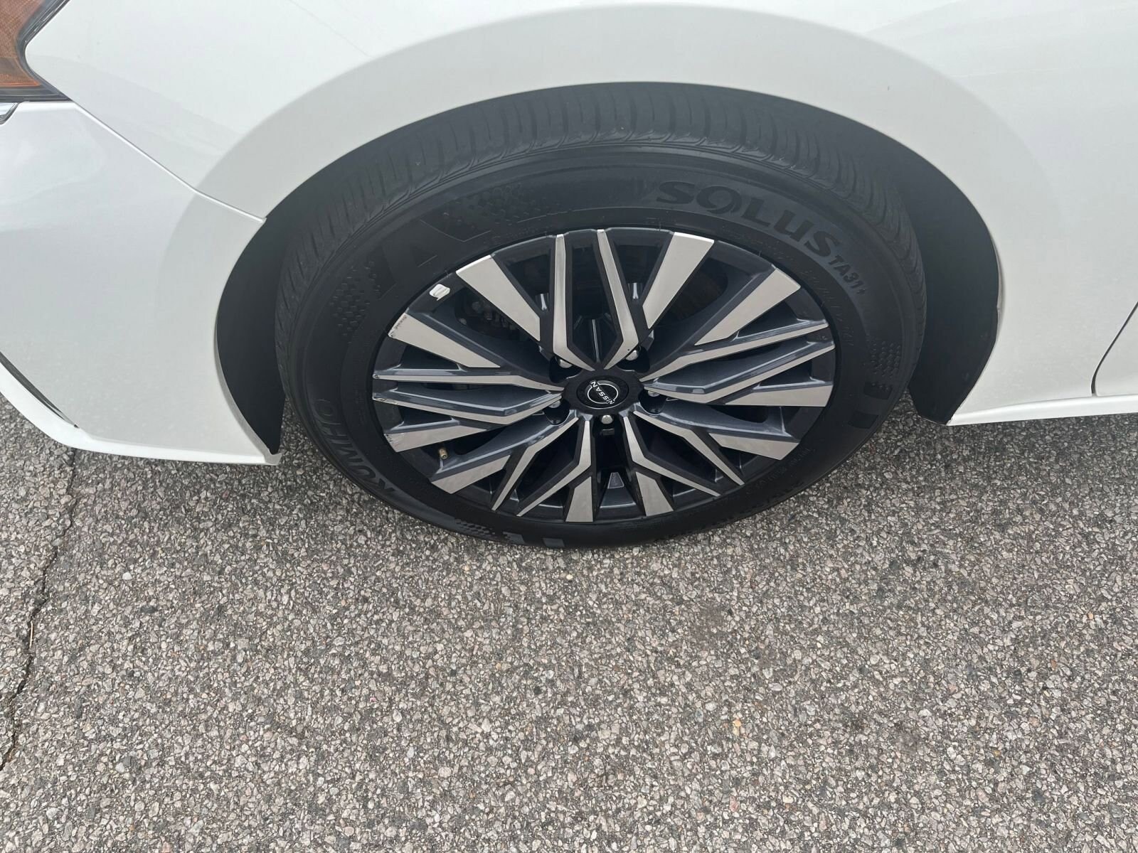 Thumbnail: 2025 Nissan Altima - 31