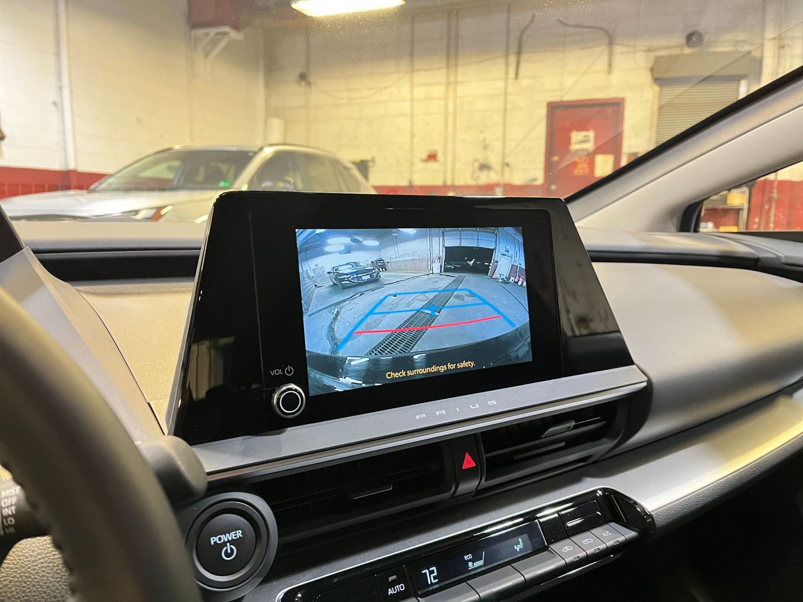 Thumbnail: 2025 Toyota Prius - 17