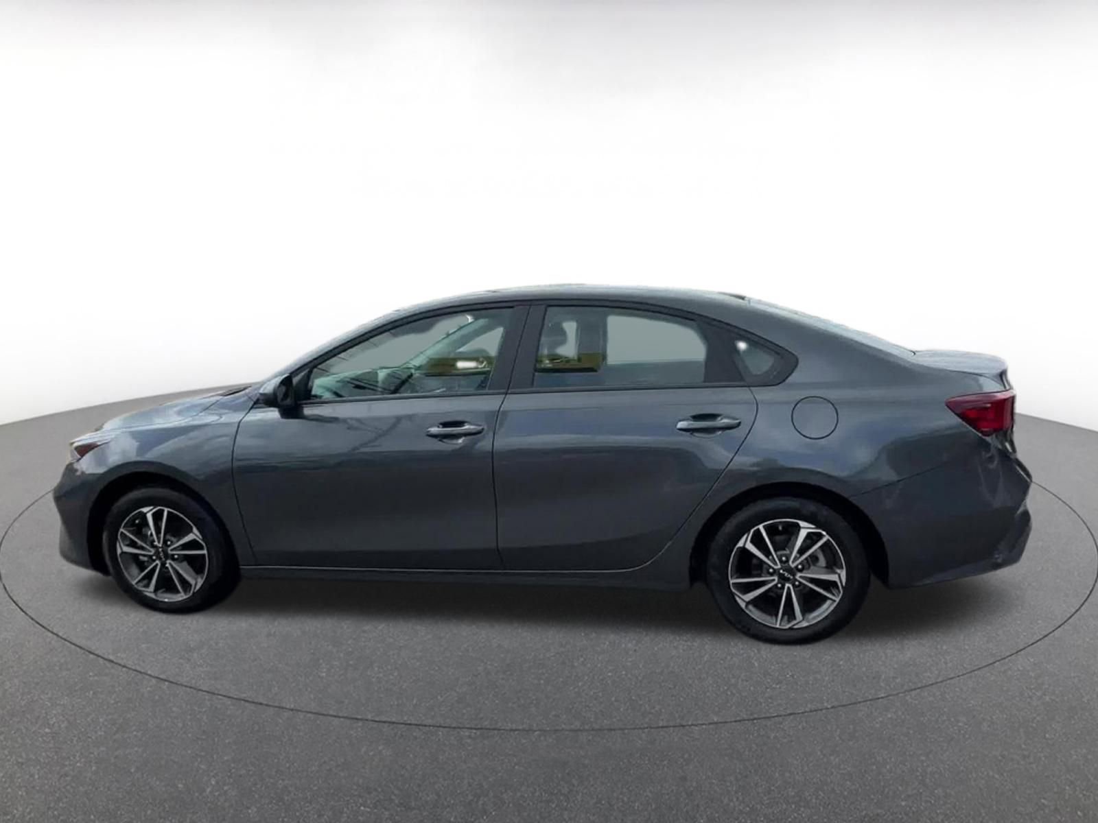 2024 Kia Forte LXS 8