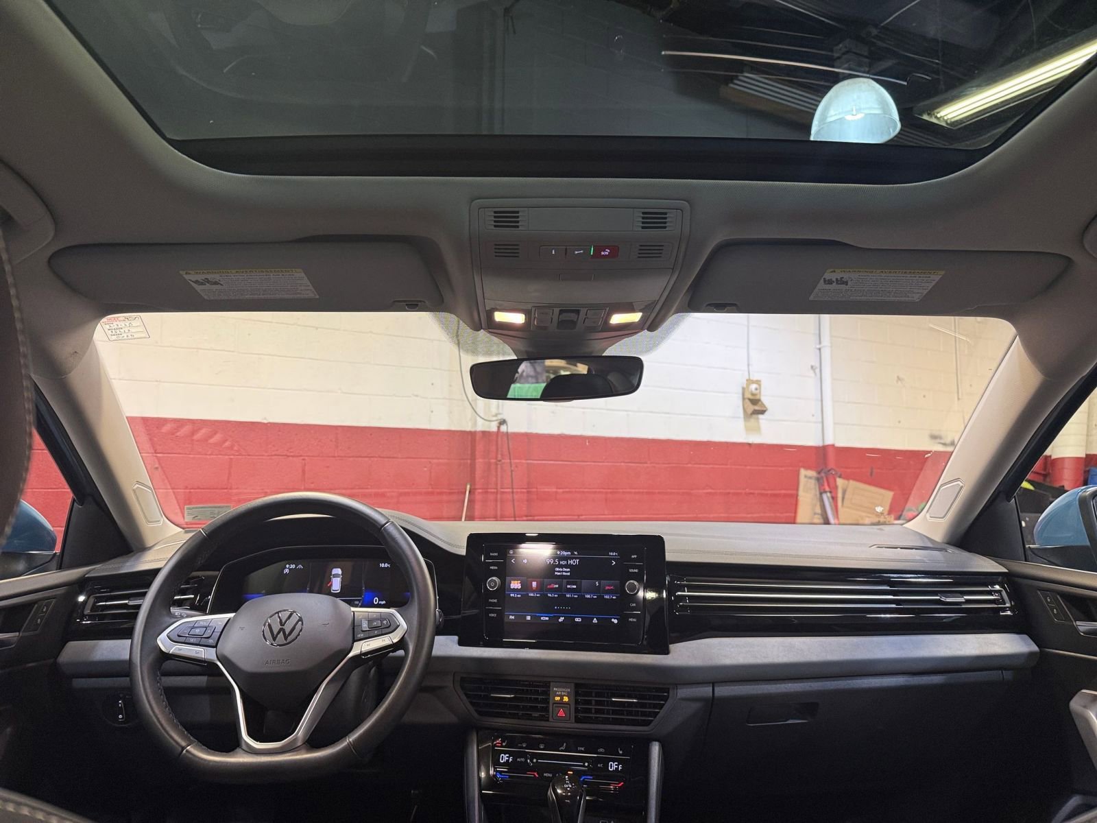 Thumbnail: 2025 Volkswagen Jetta - 33