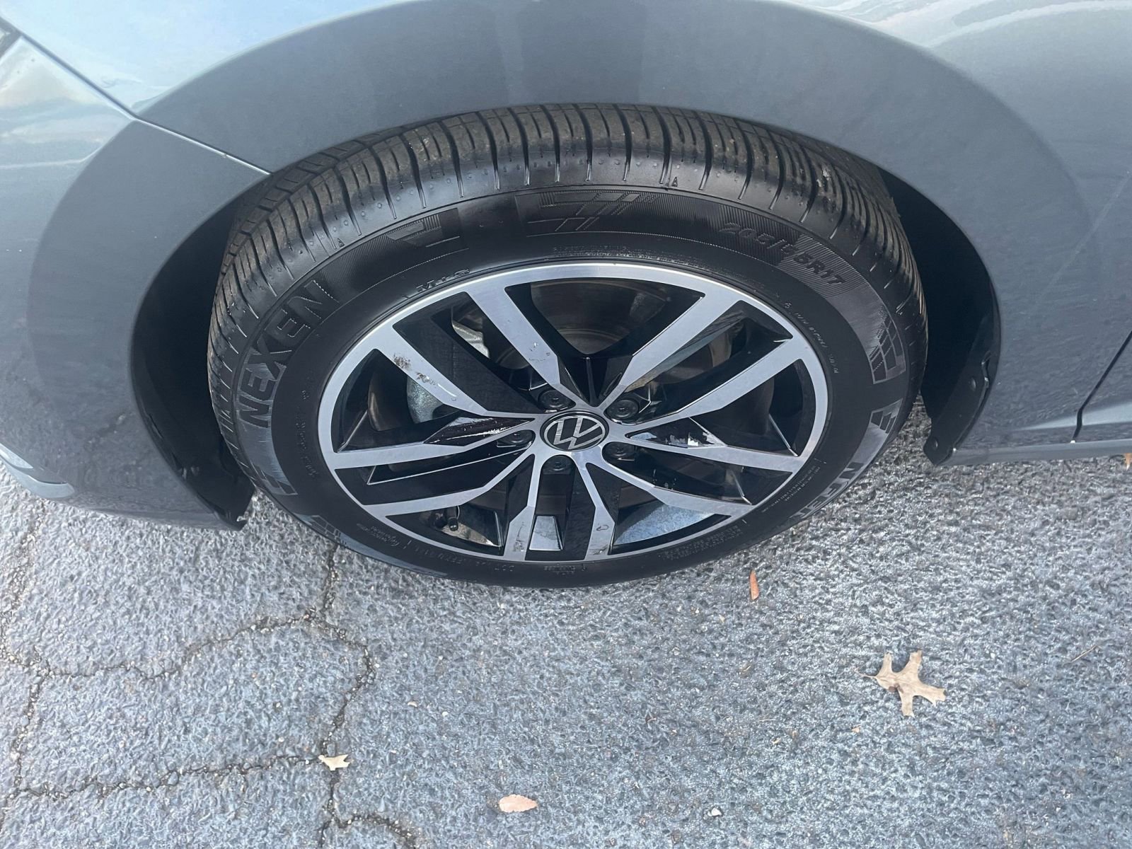 Thumbnail: 2025 Volkswagen Jetta - 30