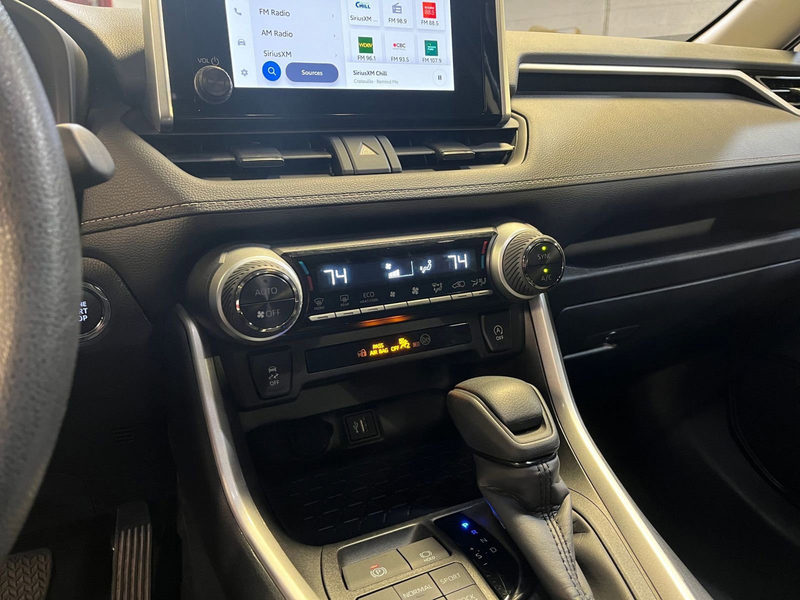 Thumbnail: 2025 Toyota RAV4 - 18