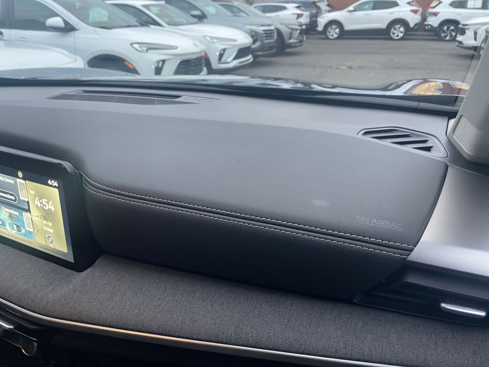 Thumbnail: 2025 Nissan Kicks - 33