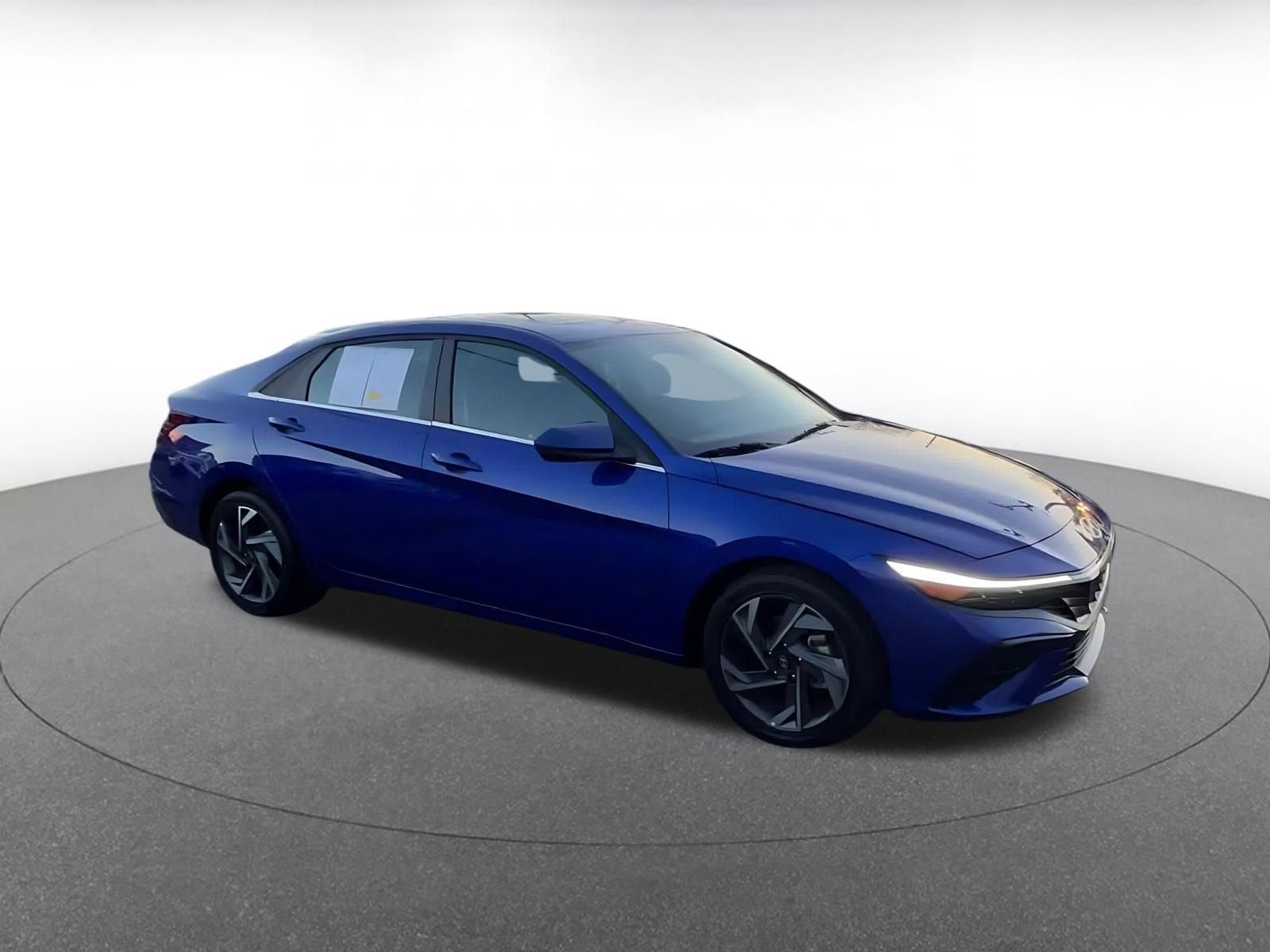 Thumbnail: 2025 Hyundai Elantra - 2