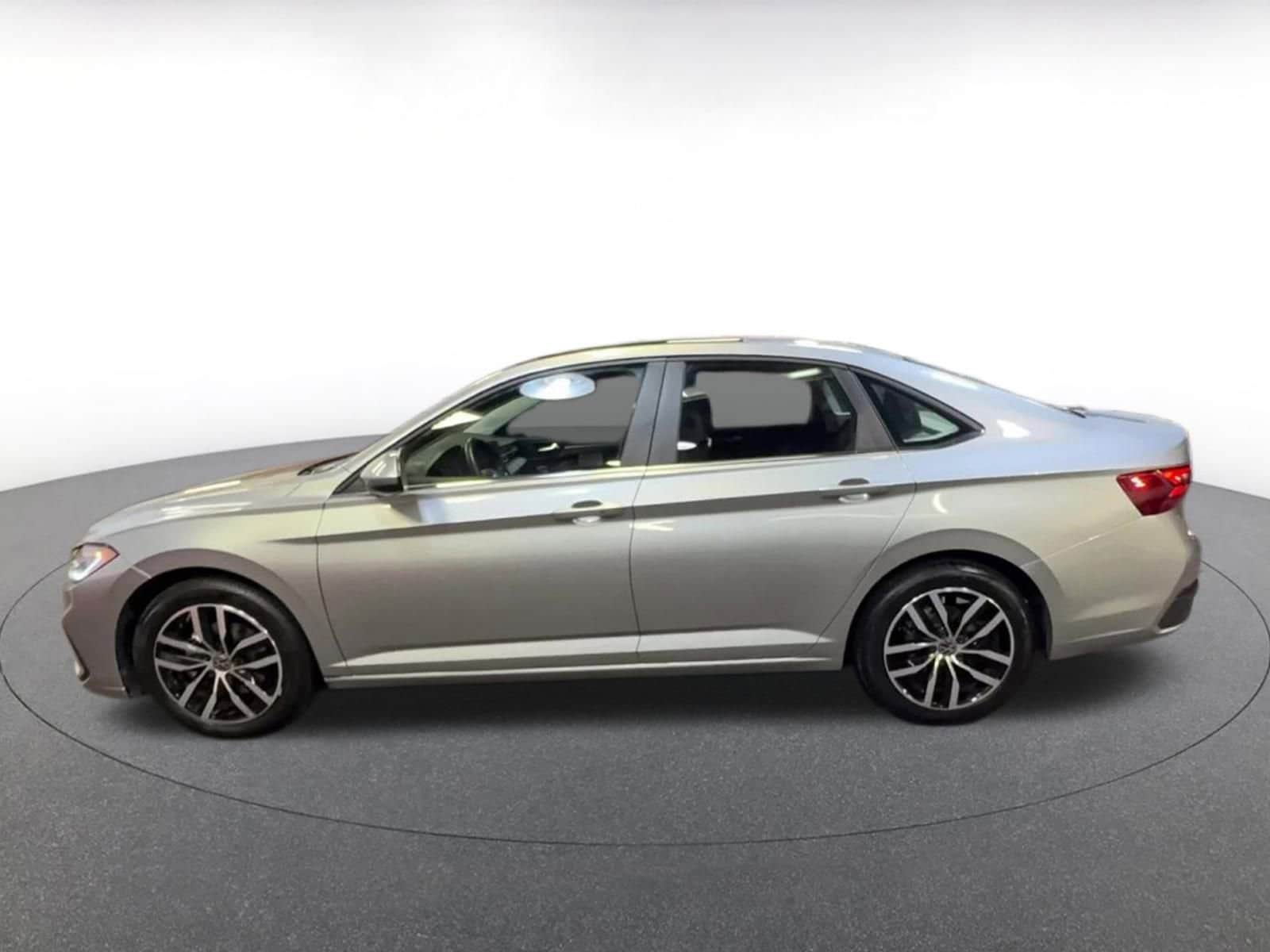 Thumbnail: 2025 Volkswagen Jetta - 10