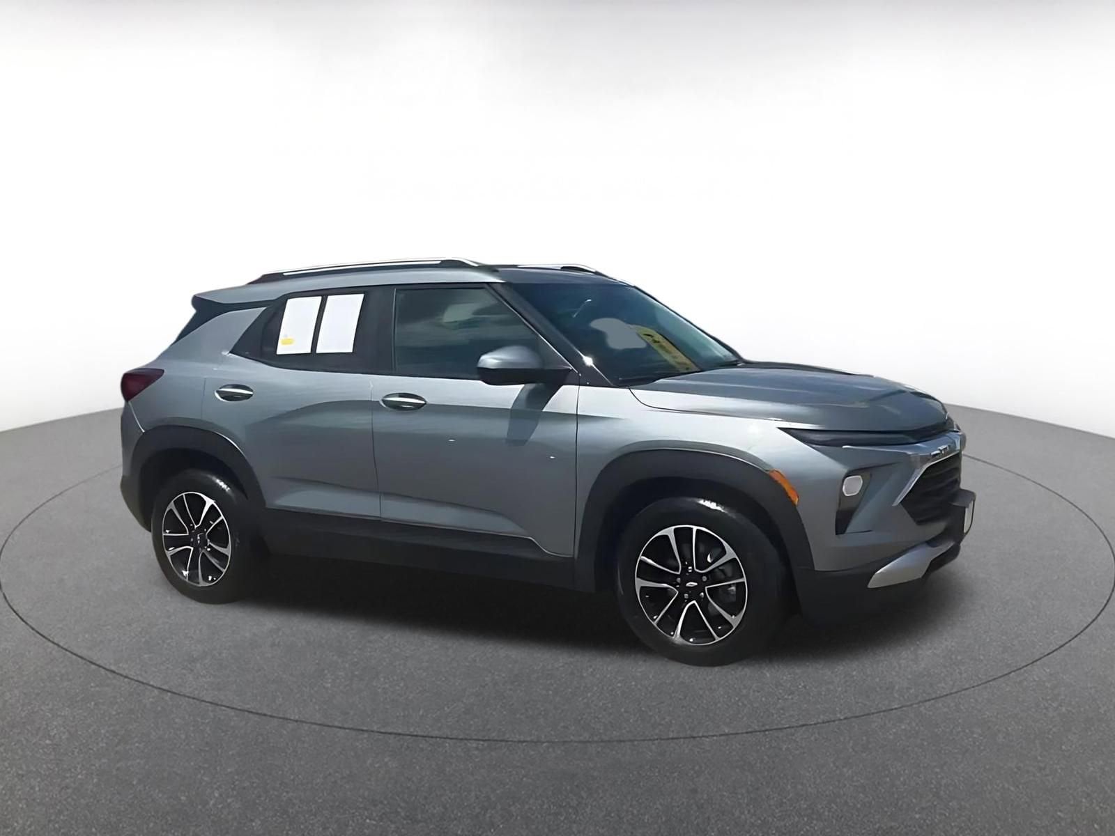 Thumbnail: 2025 Chevrolet TrailBlazer - 2