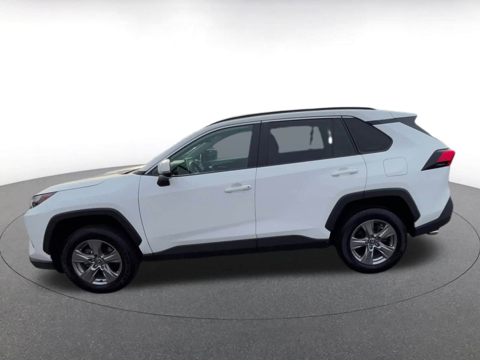 Thumbnail: 2024 Toyota RAV4 - 8