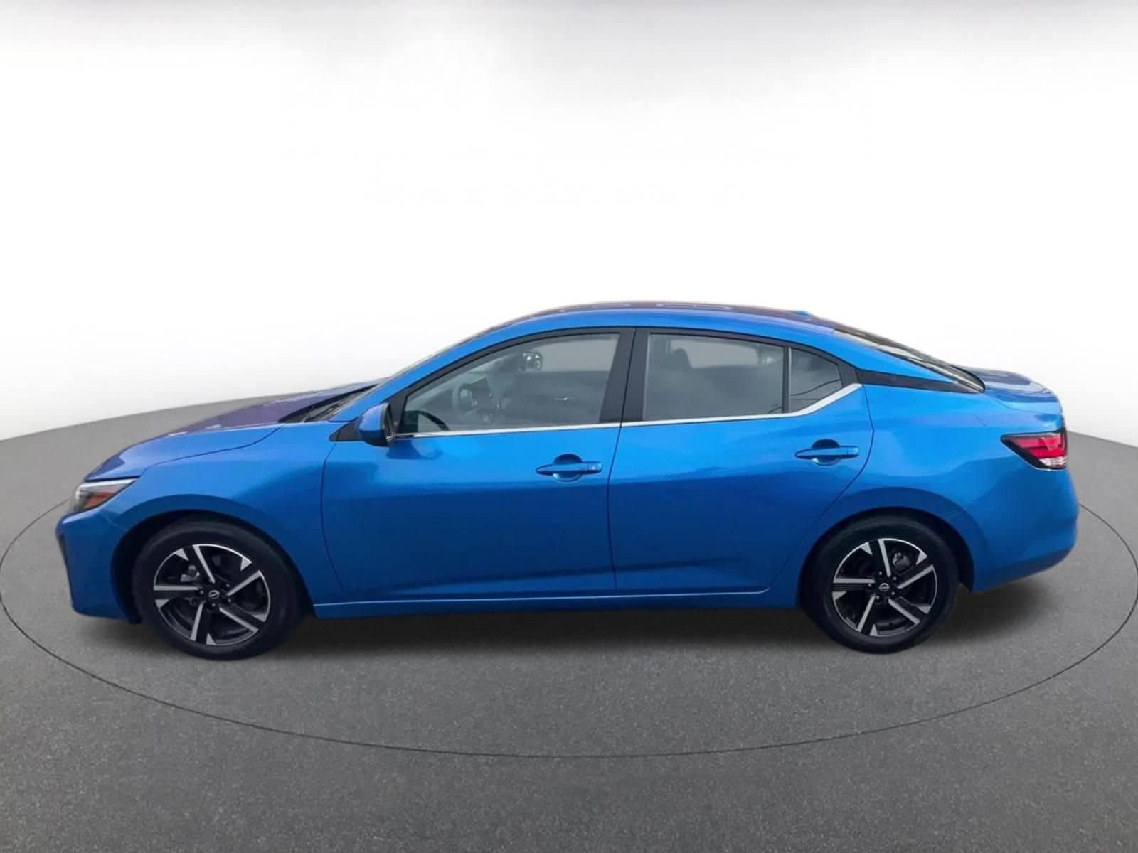 Thumbnail: 2025 Nissan Sentra - 9