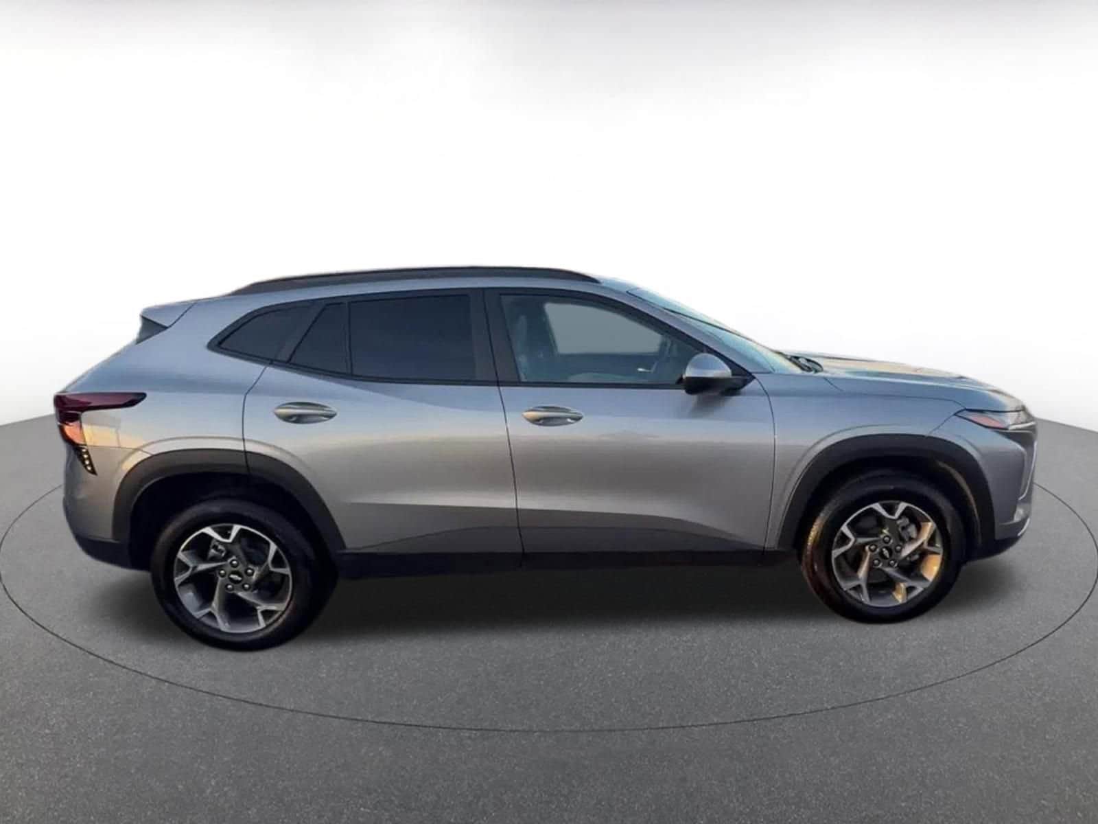 Thumbnail: 2025 Chevrolet Trax - 16