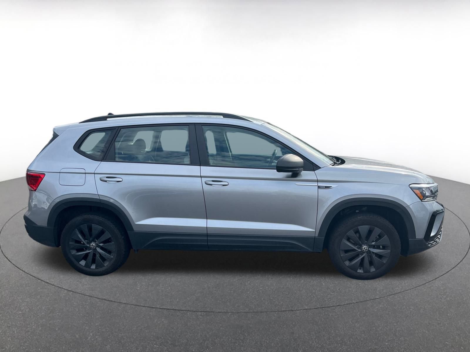 Thumbnail: 2024 Volkswagen Taos - 8