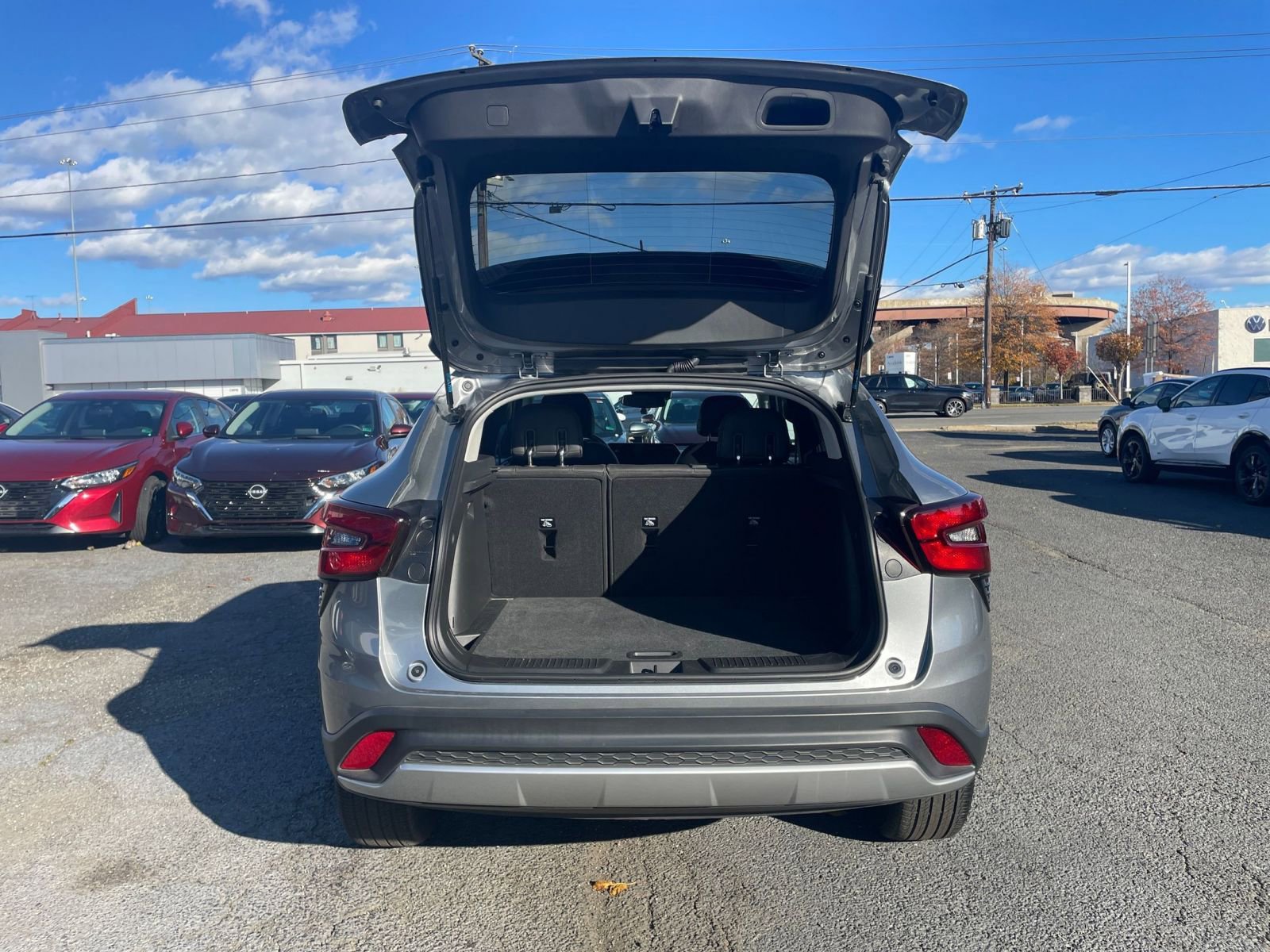 Thumbnail: 2025 Chevrolet Trax - 30