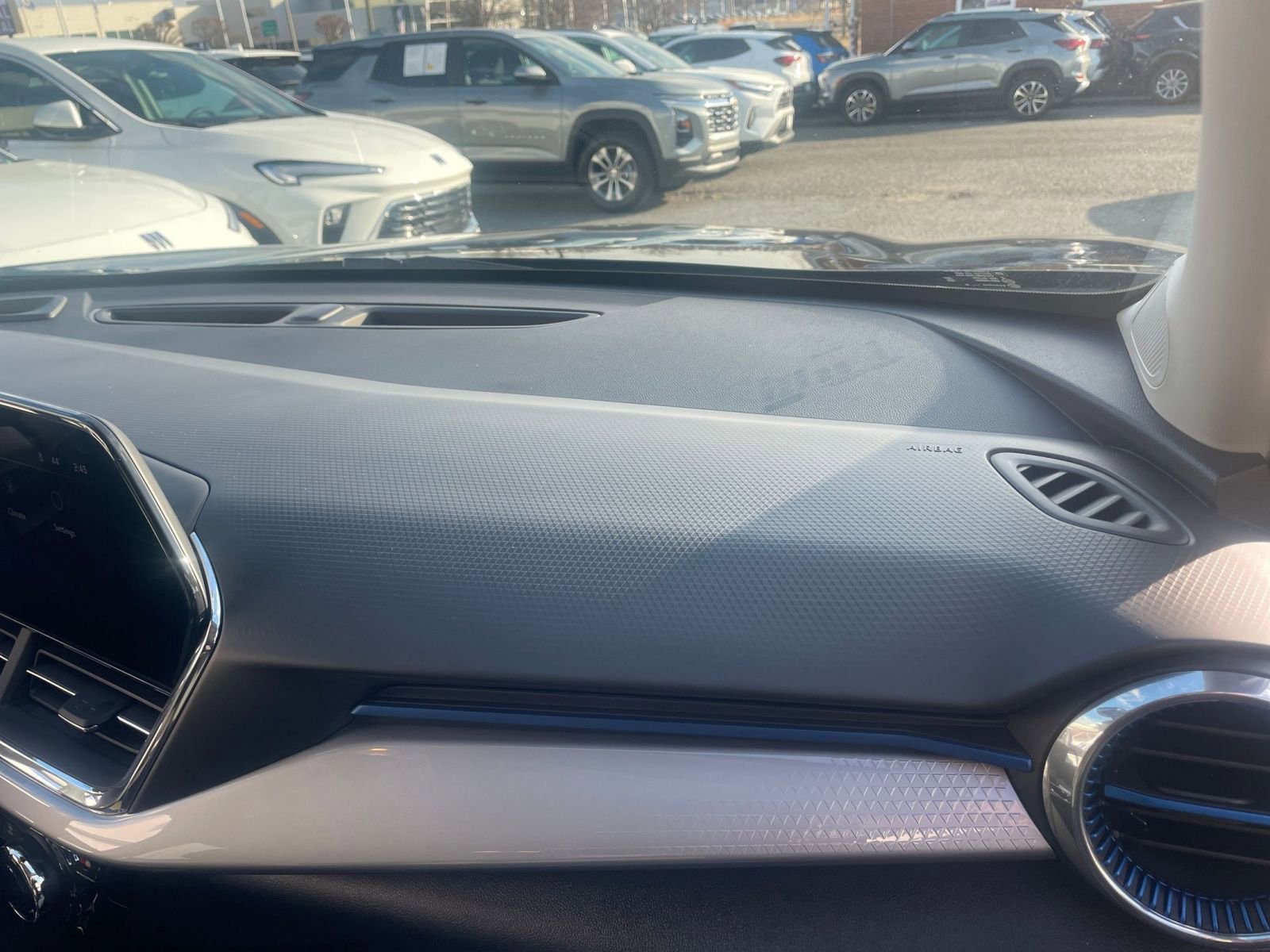 Thumbnail: 2025 Chevrolet Trax - 35