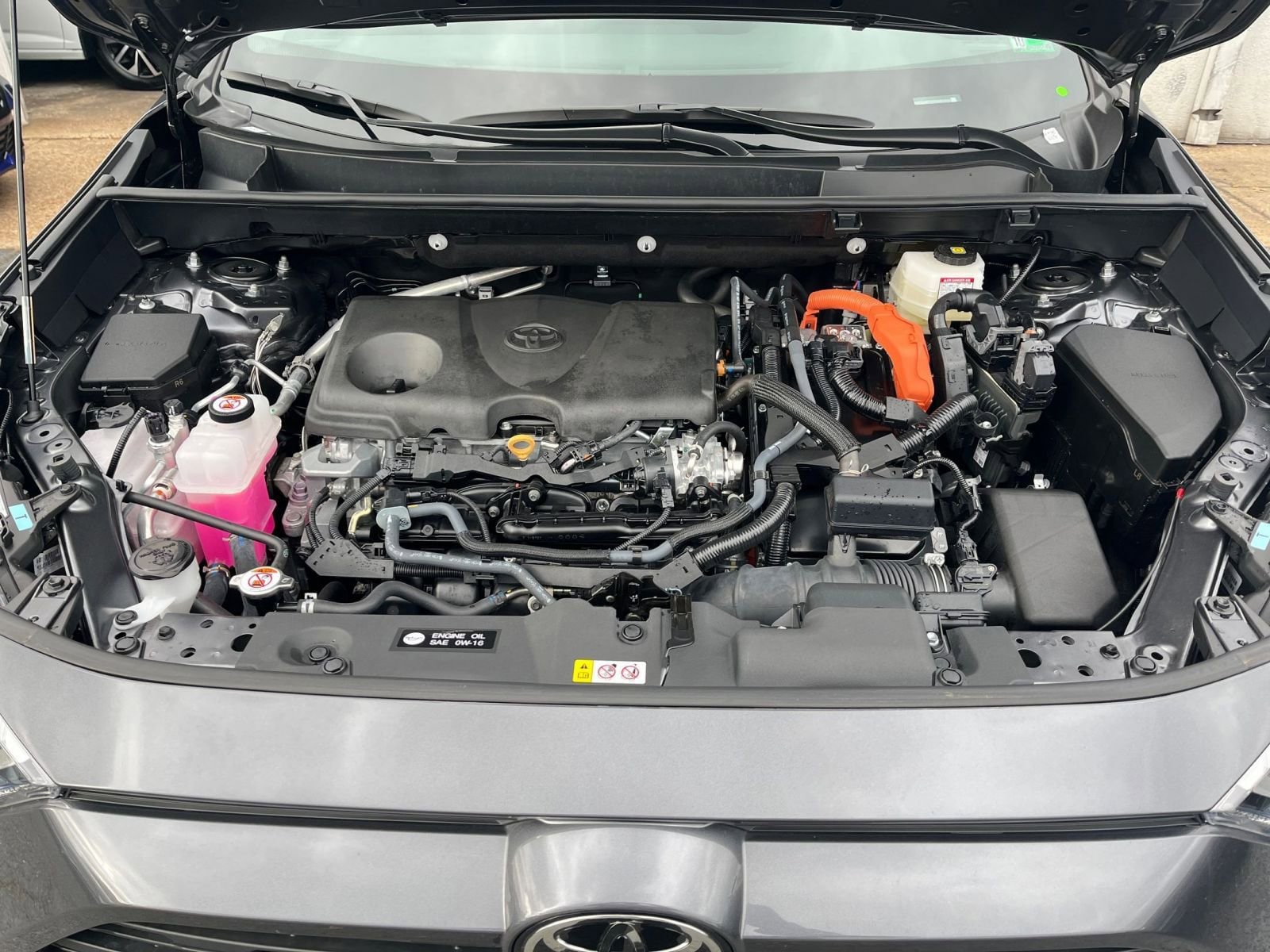 Thumbnail: 2025 Toyota RAV4 - 32