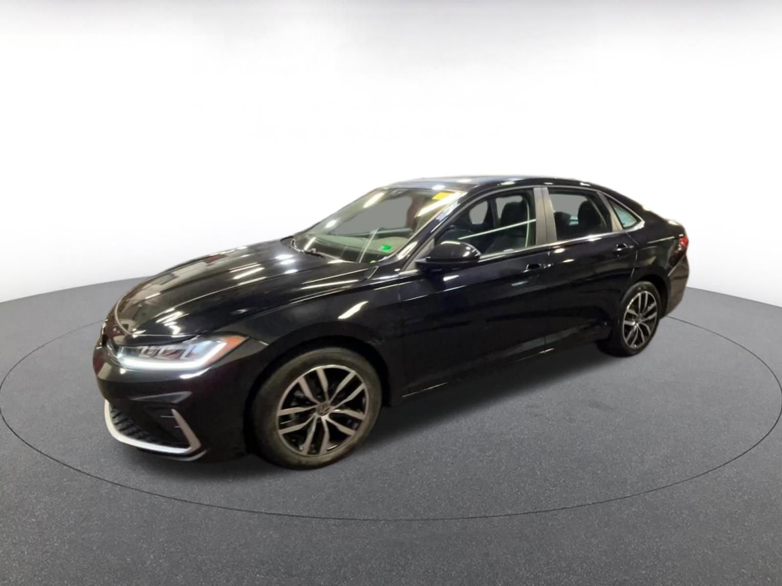 Thumbnail: 2025 Volkswagen Jetta - 8