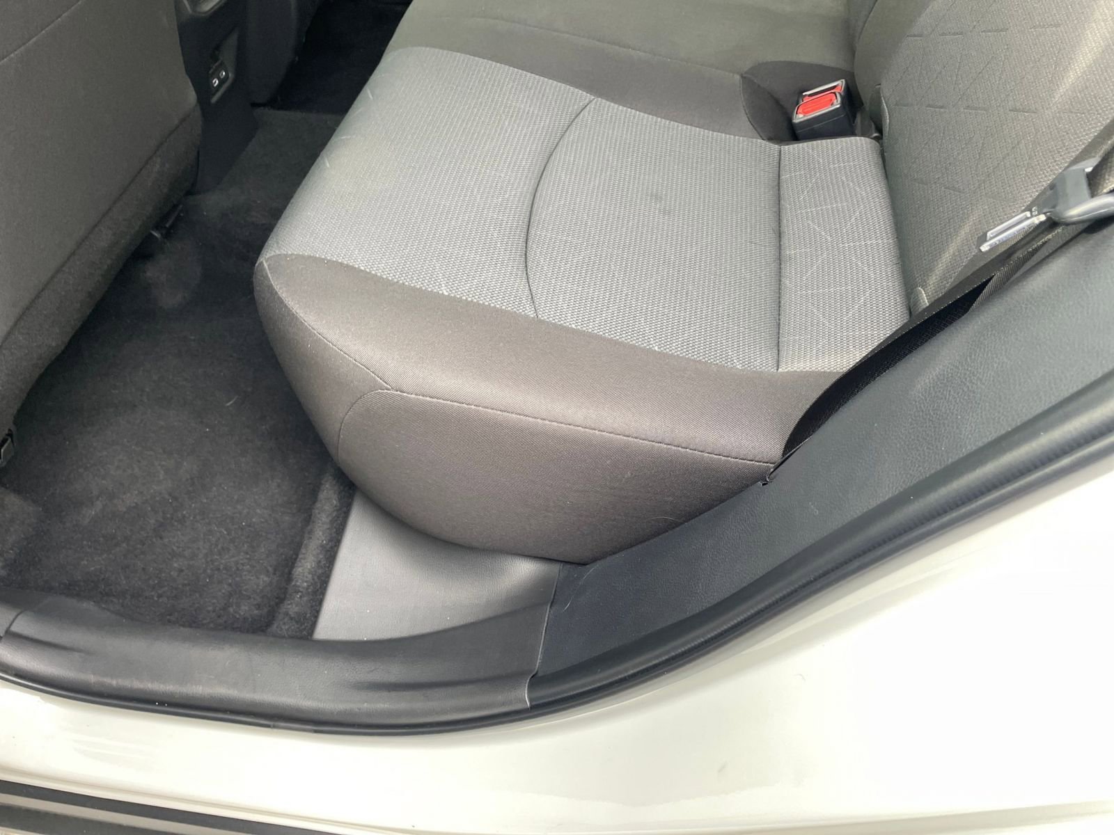 Thumbnail: 2025 Toyota RAV4 - 25