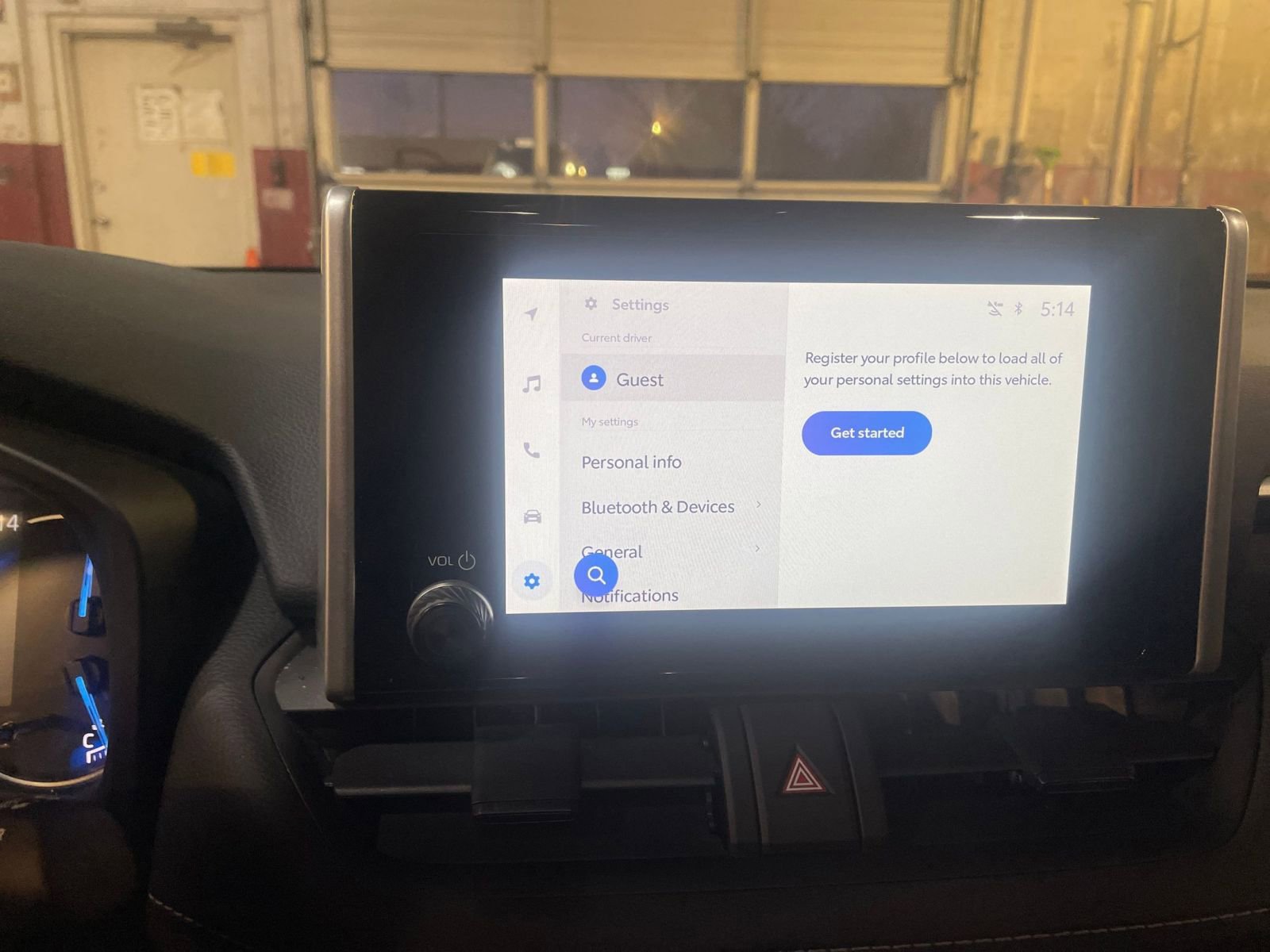 Thumbnail: 2025 Toyota RAV4 - 21