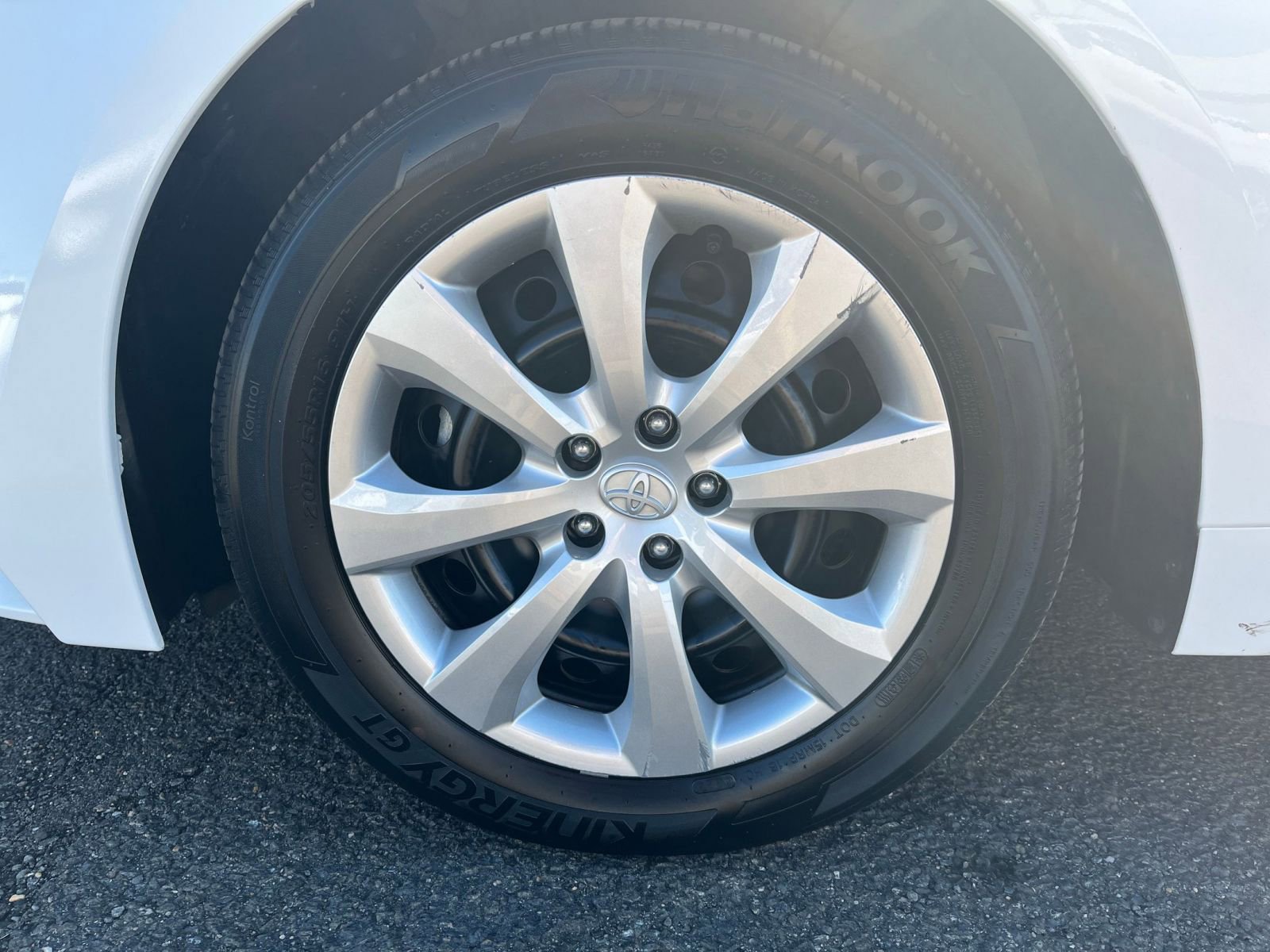 Thumbnail: 2025 Toyota Corolla - 28