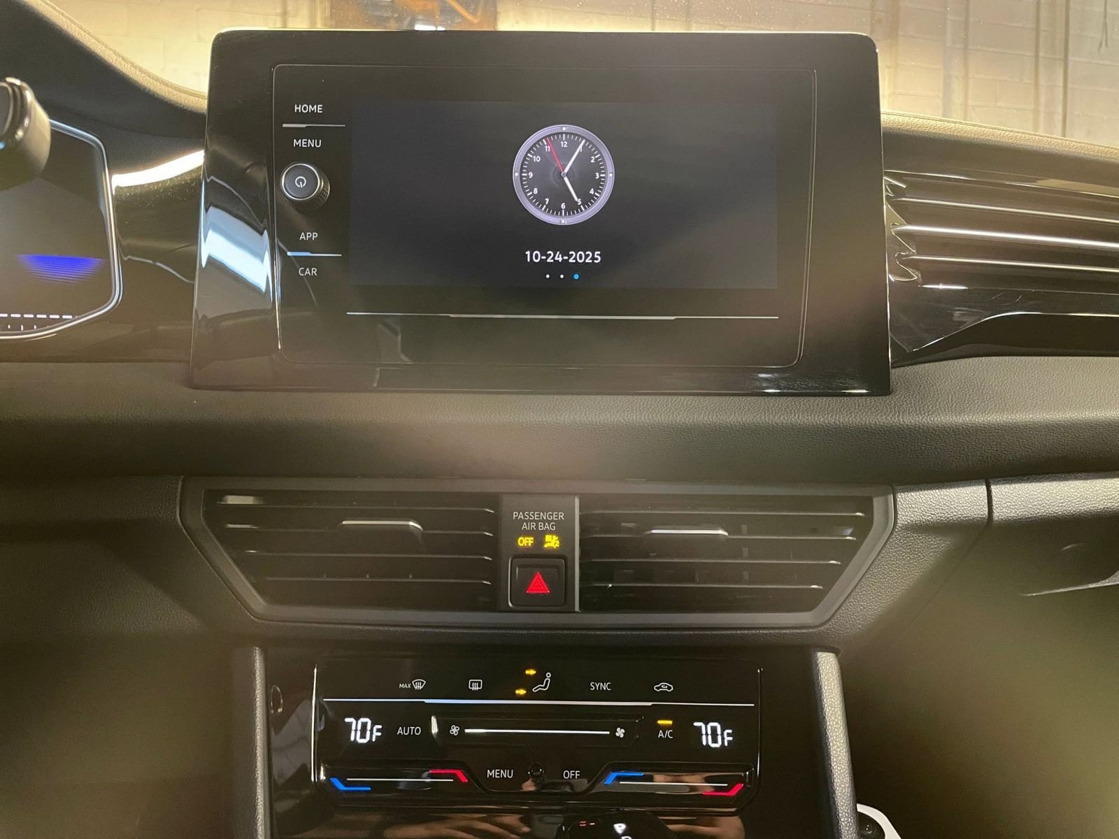 Thumbnail: 2025 Volkswagen Jetta - 18