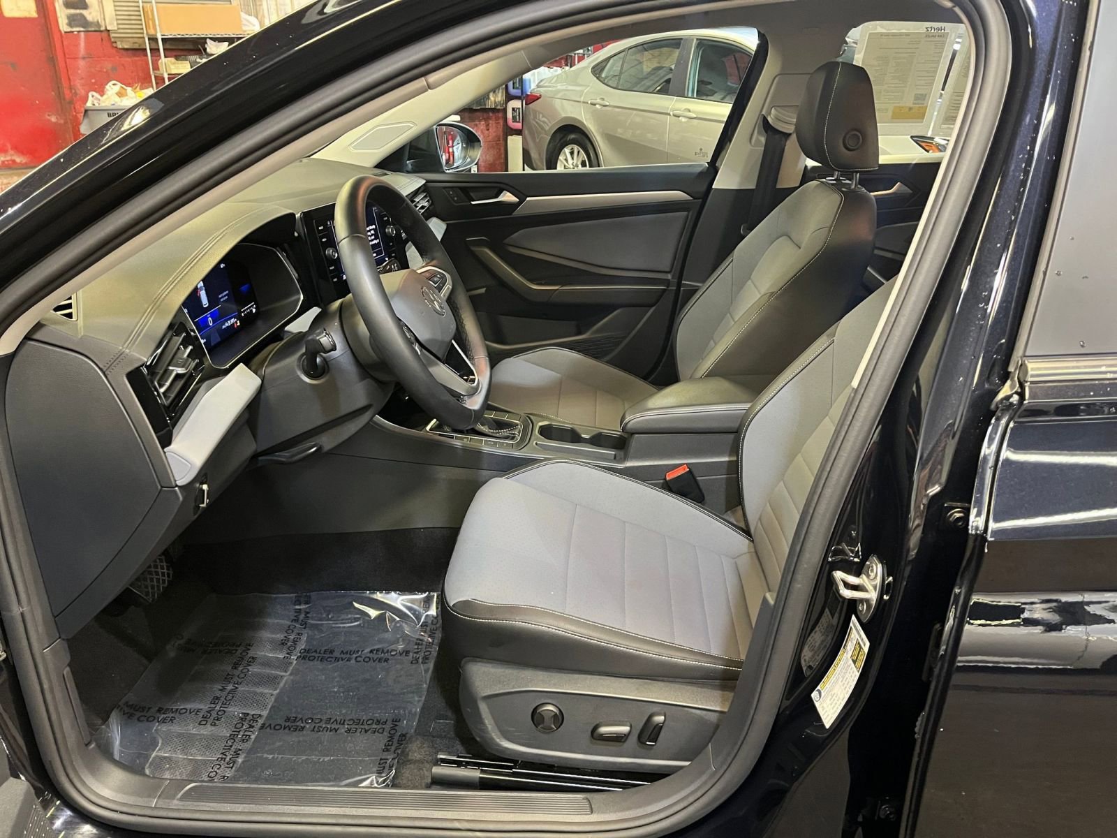 Thumbnail: 2025 Volkswagen Jetta - 25