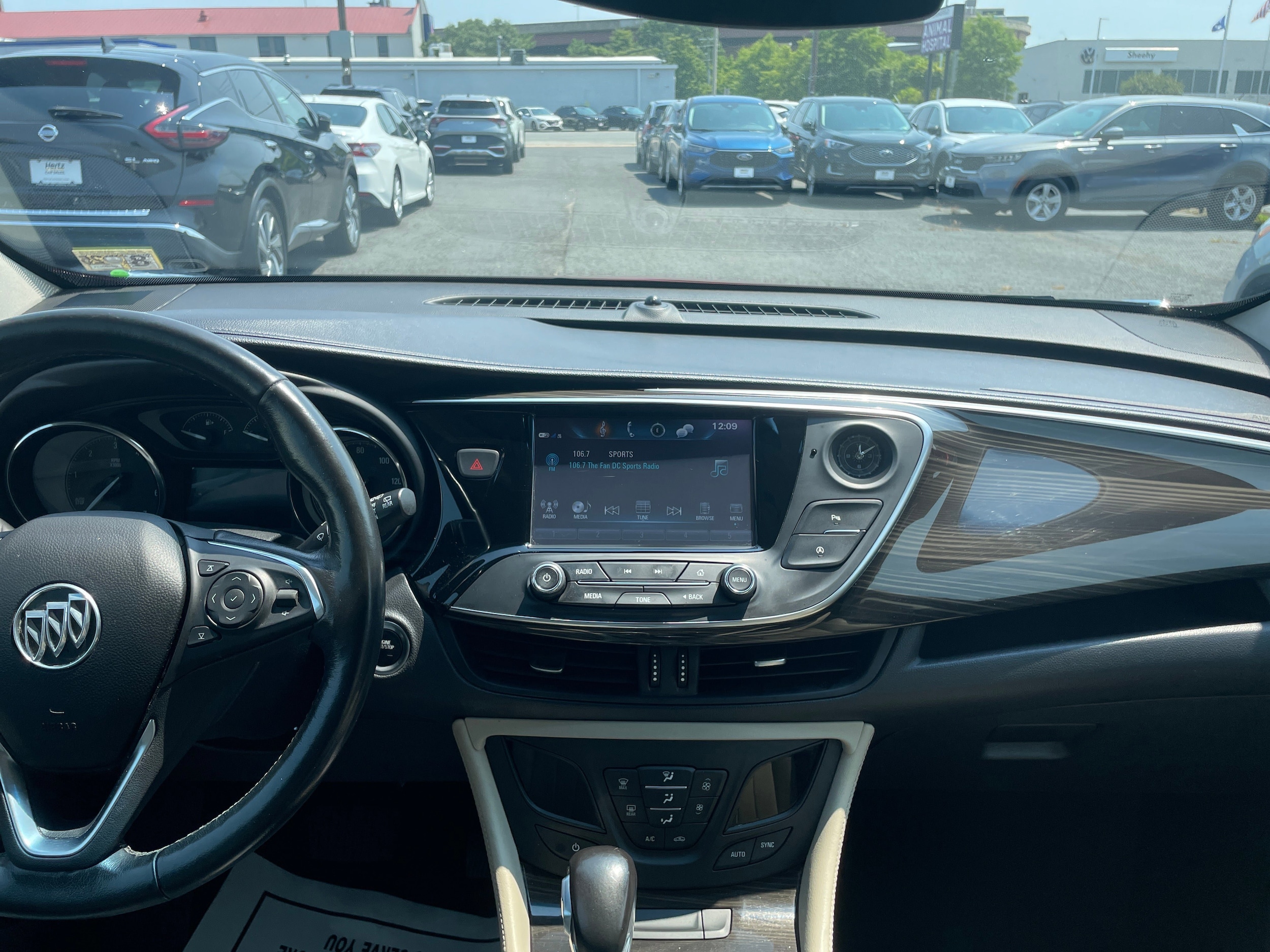 2019 Buick Envision Essence 33