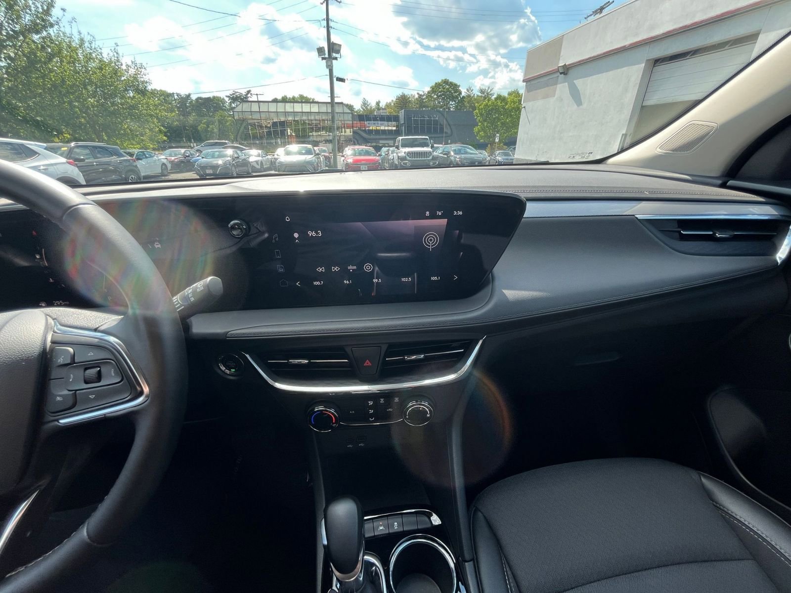 Thumbnail: 2025 Buick Encore GX - 17