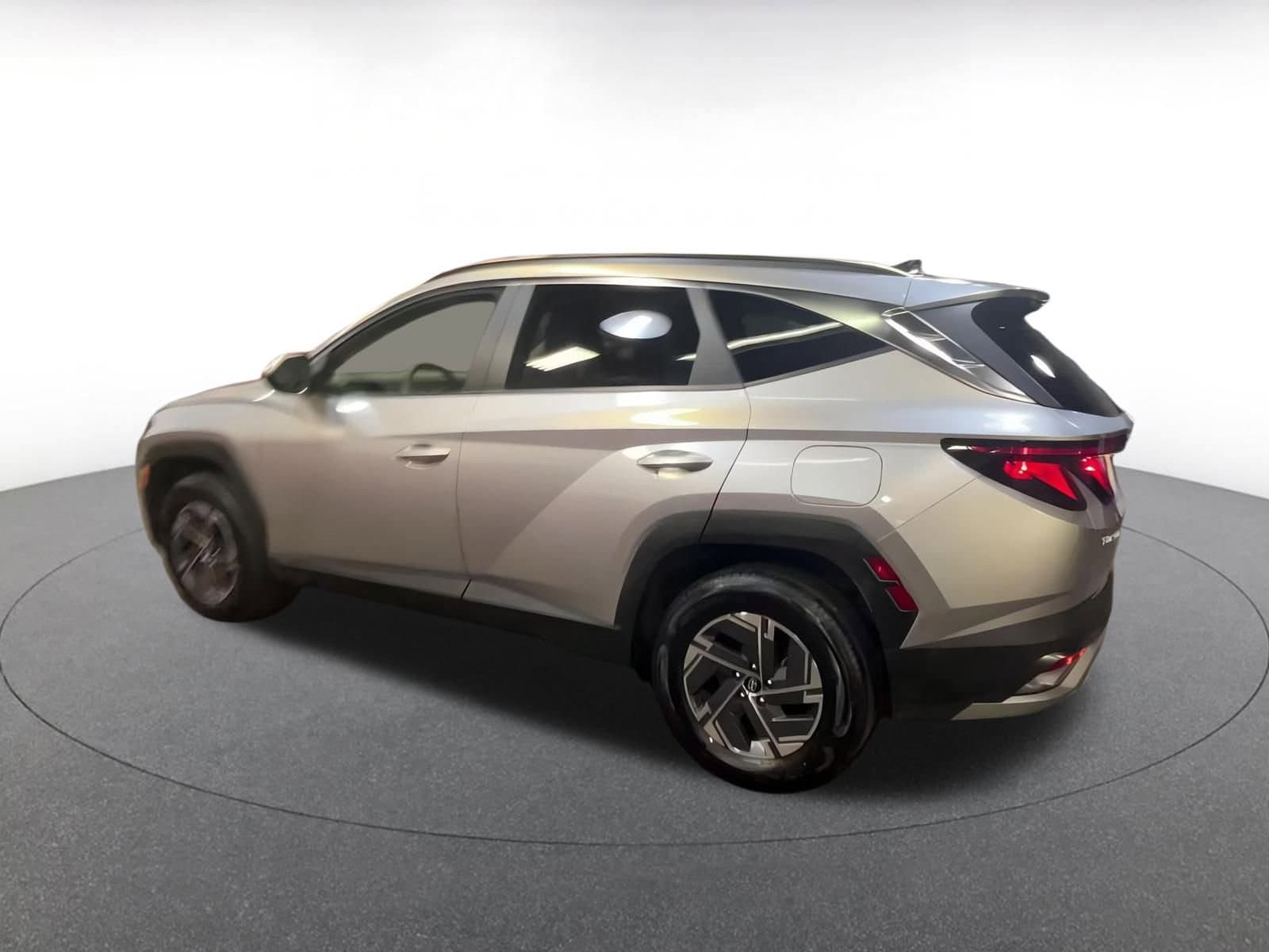 Thumbnail: 2025 Hyundai Tucson - 10