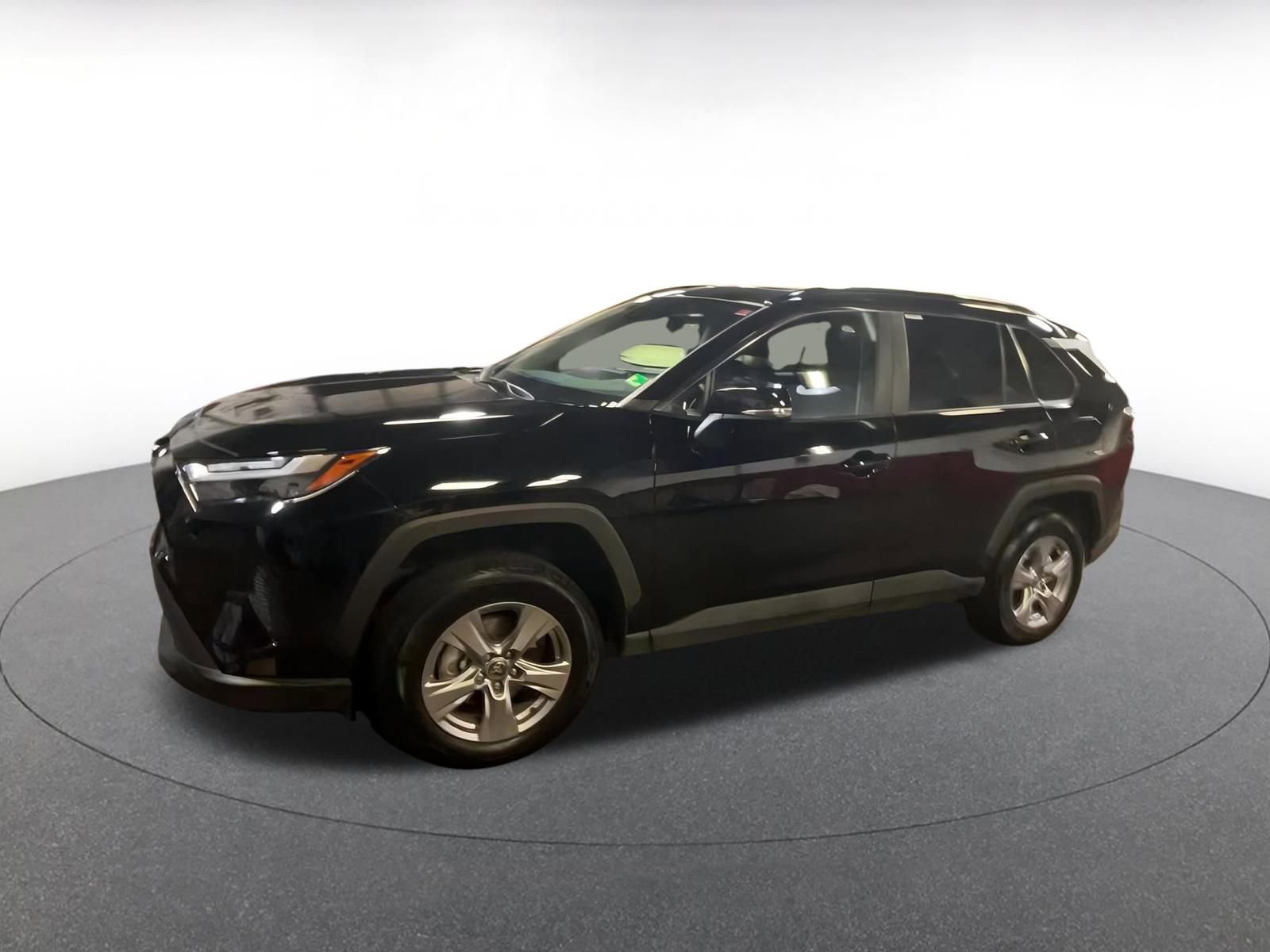 Thumbnail: 2025 Toyota RAV4 - 8