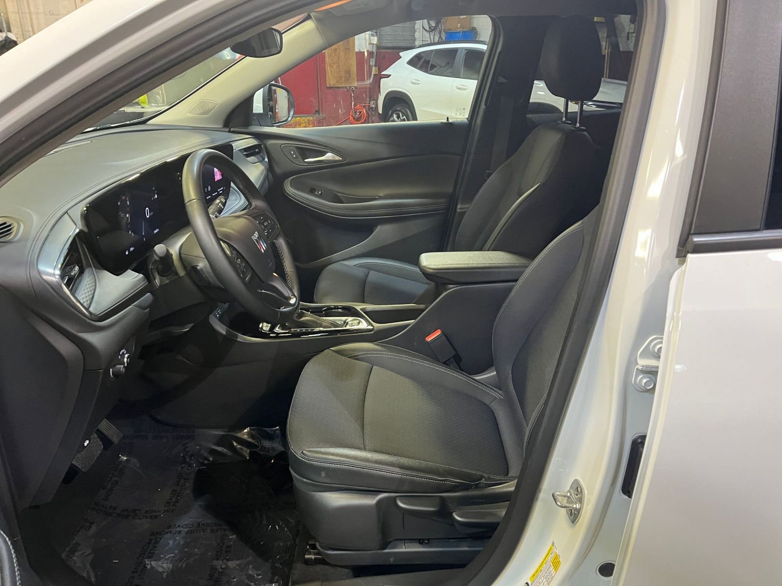 Thumbnail: 2025 Buick Encore GX - 25