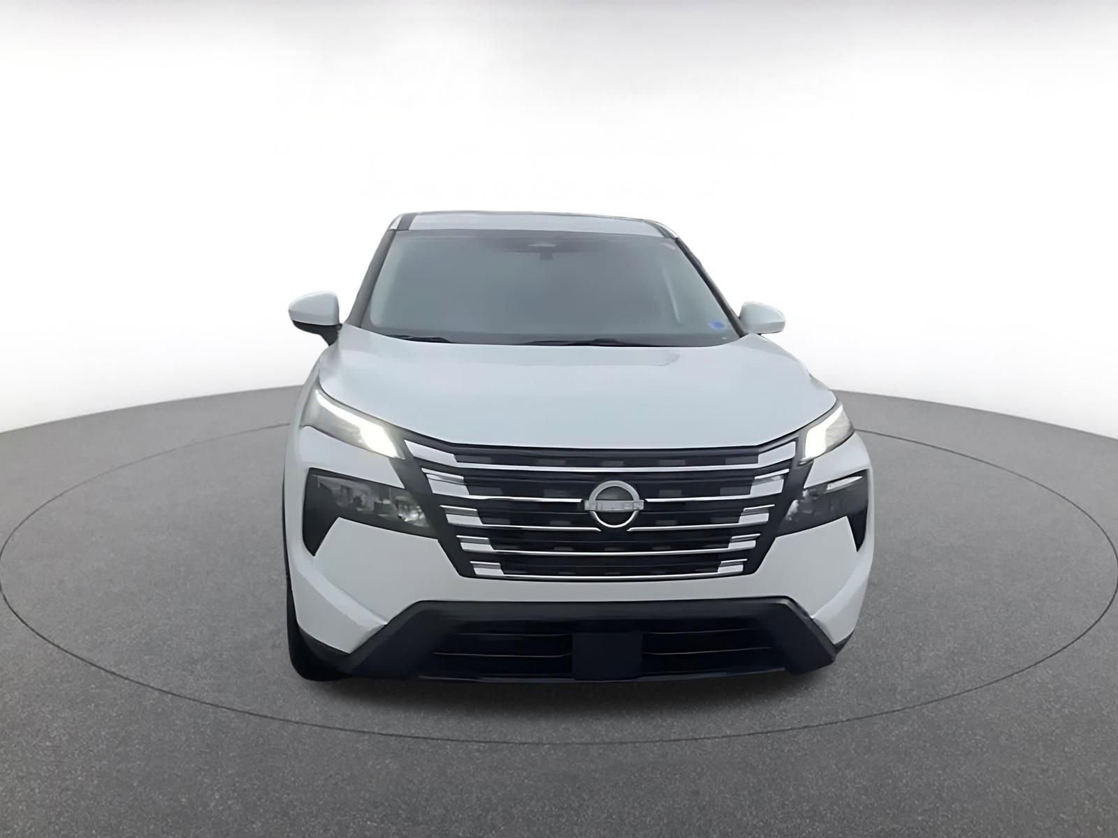 Thumbnail: 2025 Nissan Rogue - 4