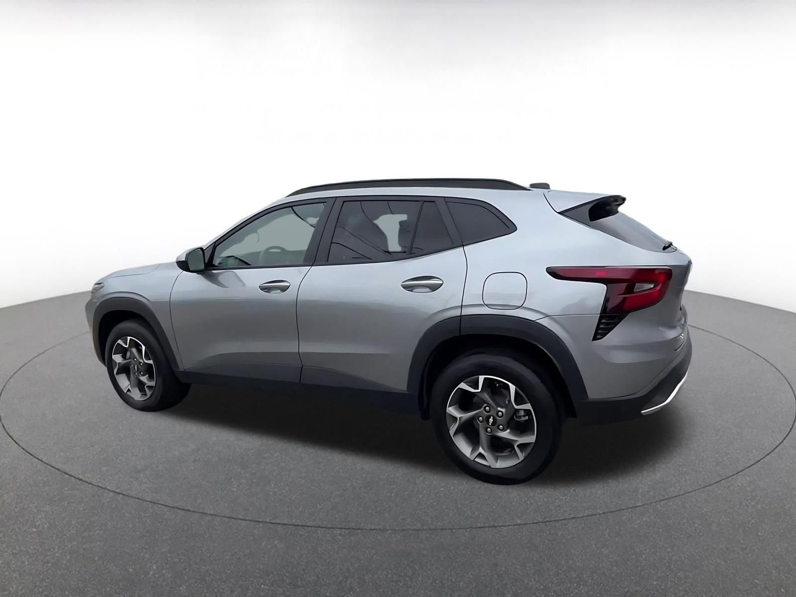 Thumbnail: 2025 Chevrolet Trax - 10