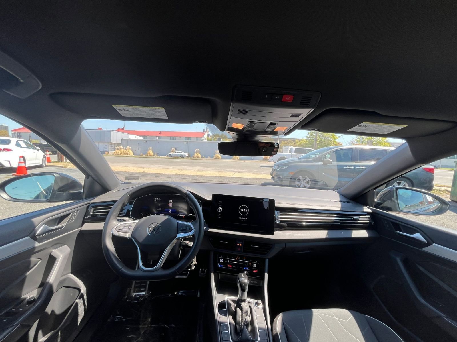 Thumbnail: 2025 Volkswagen Jetta - 31