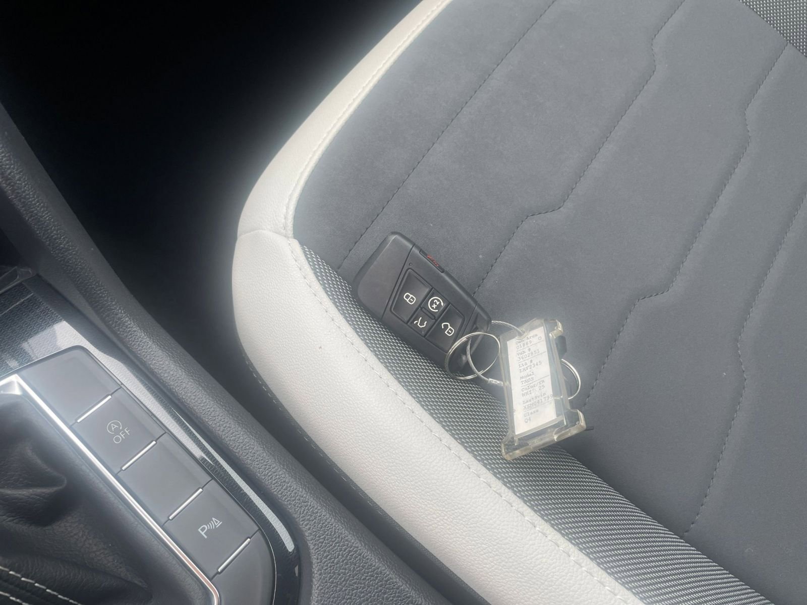 Thumbnail: 2025 Volkswagen Taos - 22