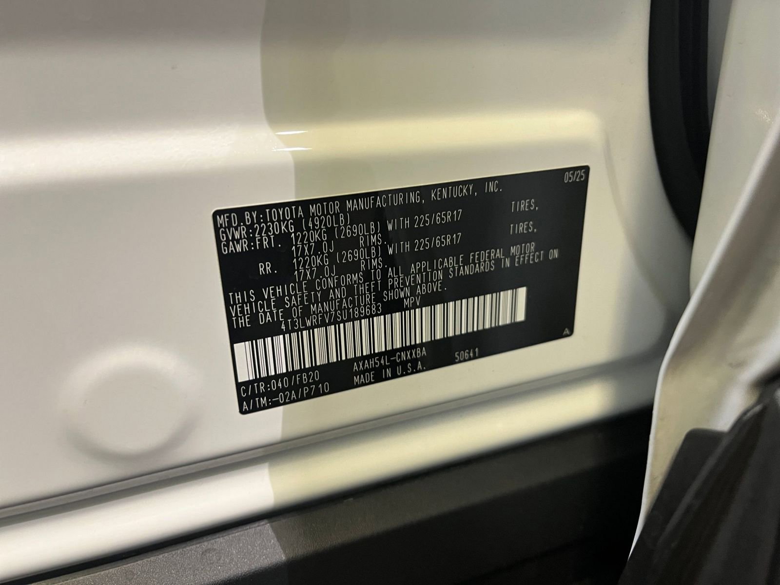 Thumbnail: 2025 Toyota RAV4 - 29