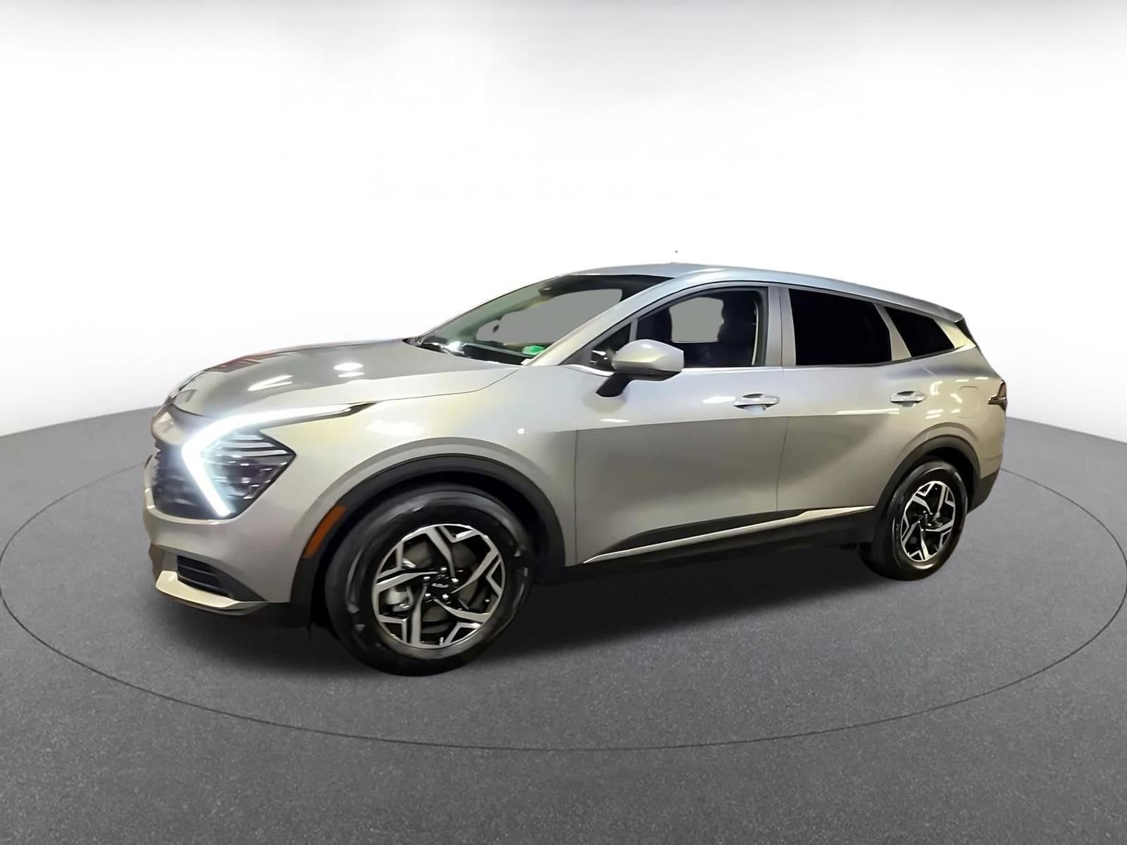 Thumbnail: 2025 Kia Sportage - 8