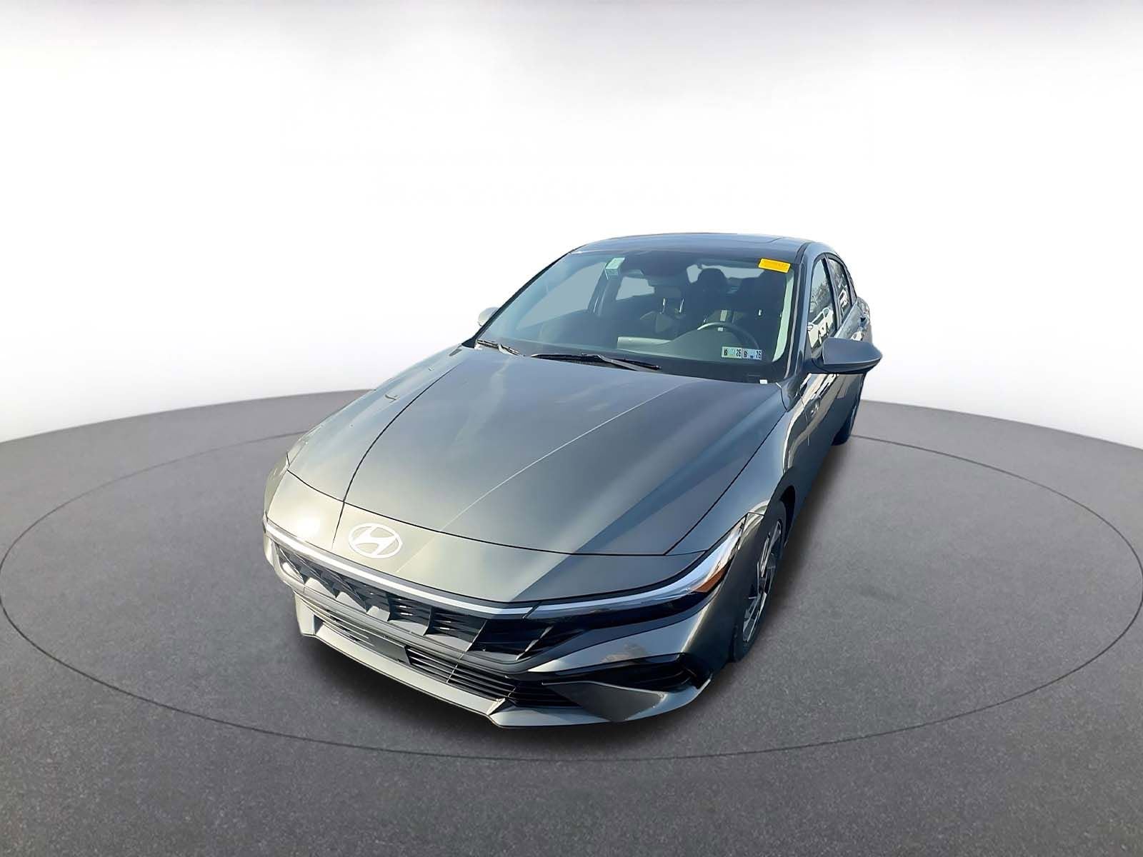 Thumbnail: 2025 Hyundai Elantra - 3