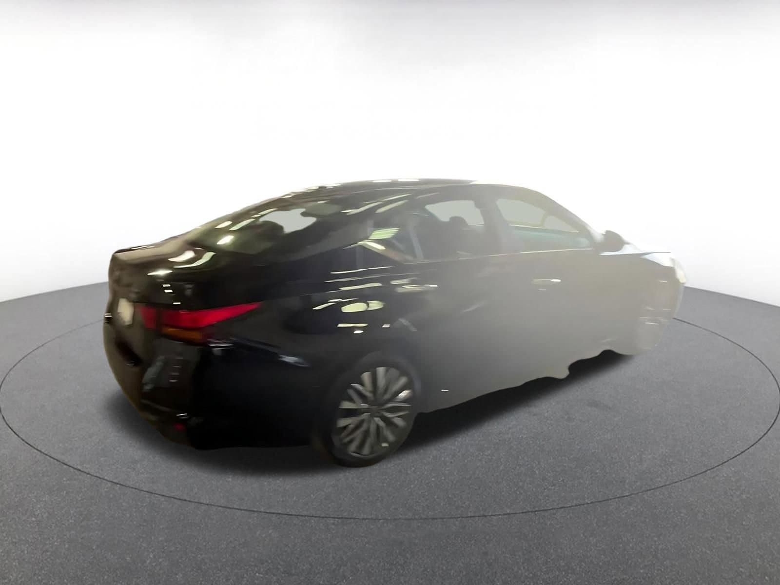 Thumbnail: 2025 Nissan Altima - 14