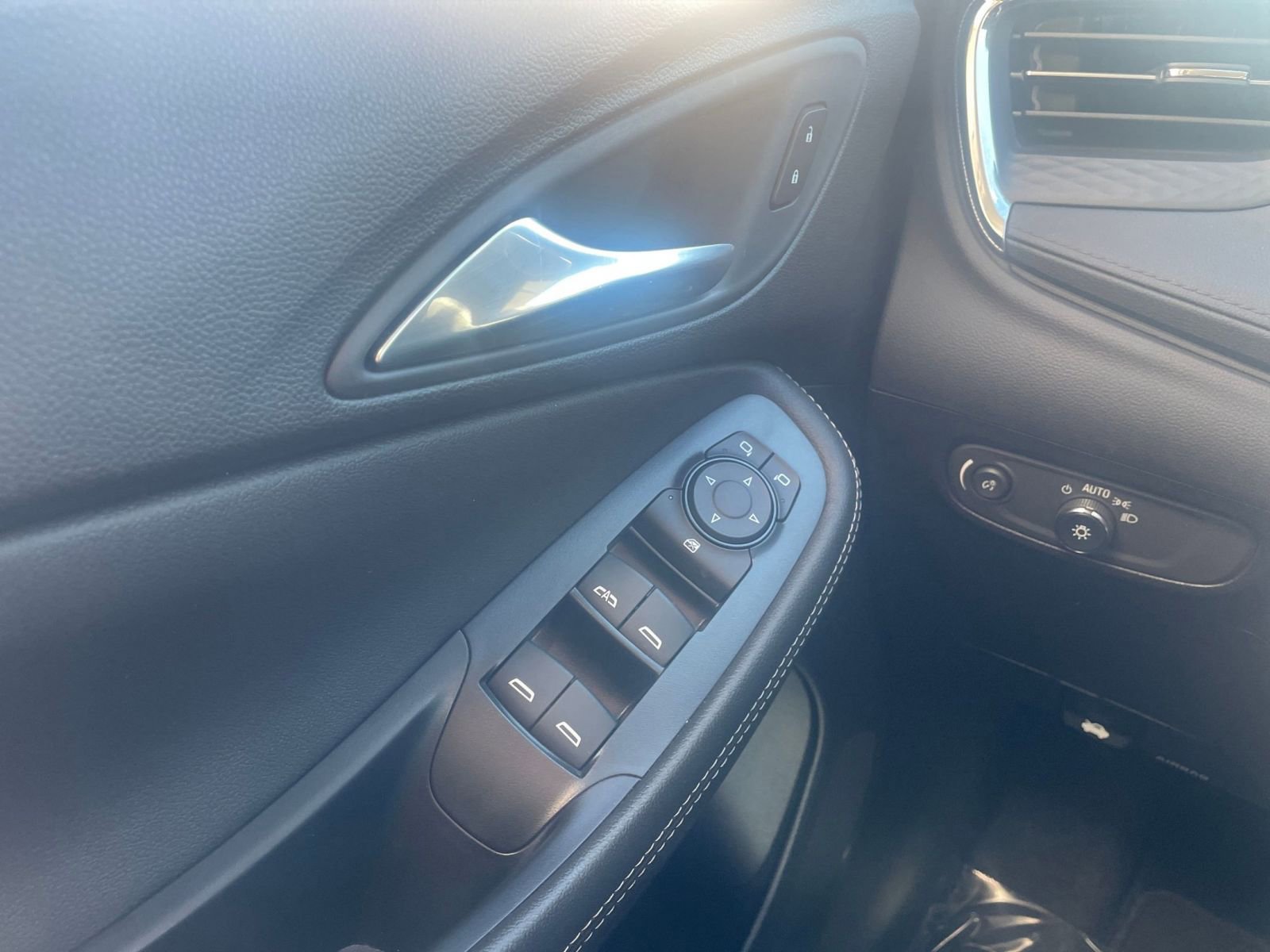 Thumbnail: 2025 Buick Encore GX - 20