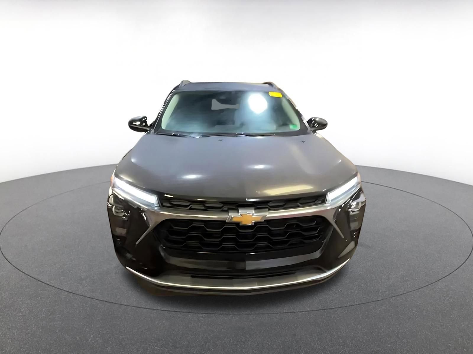 Thumbnail: 2025 Chevrolet Trax - 4