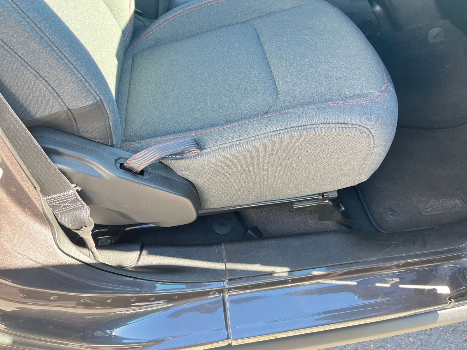 Thumbnail: 2025 Jeep Wrangler - 27