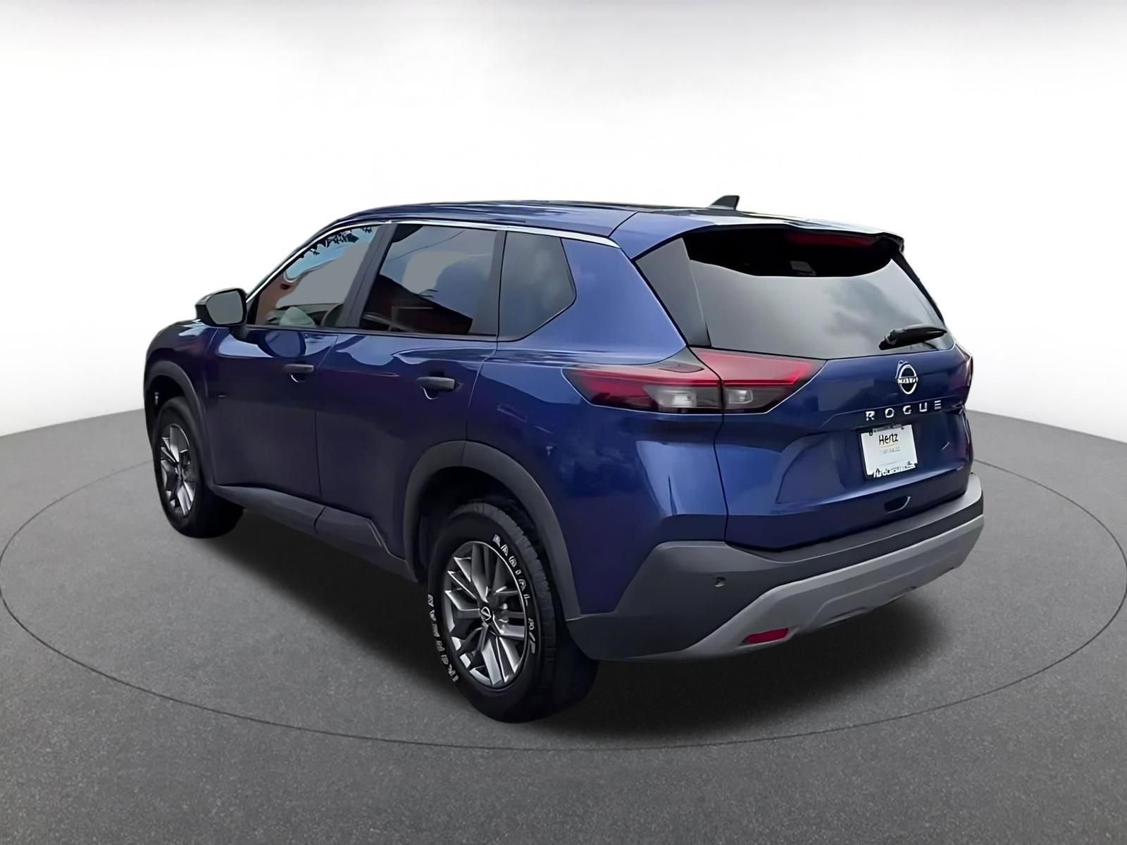 Thumbnail: 2023 Nissan Rogue - 10