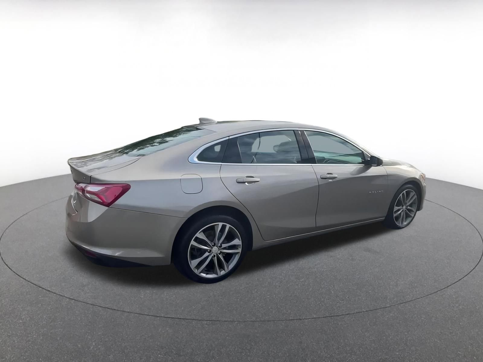 Thumbnail: 2024 Chevrolet Malibu - 15
